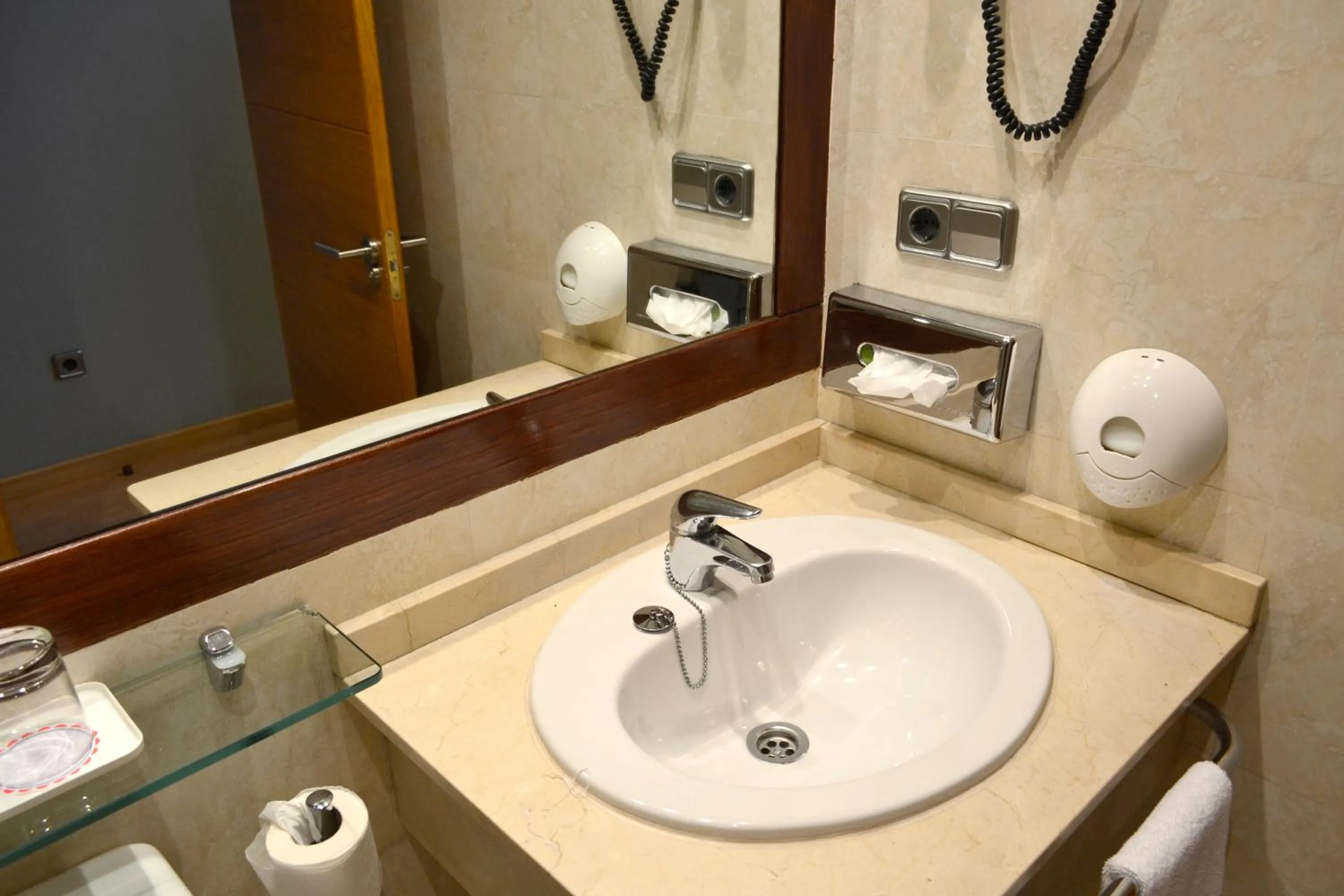 Bathroom in Hotel Alda Palacio Valdés
