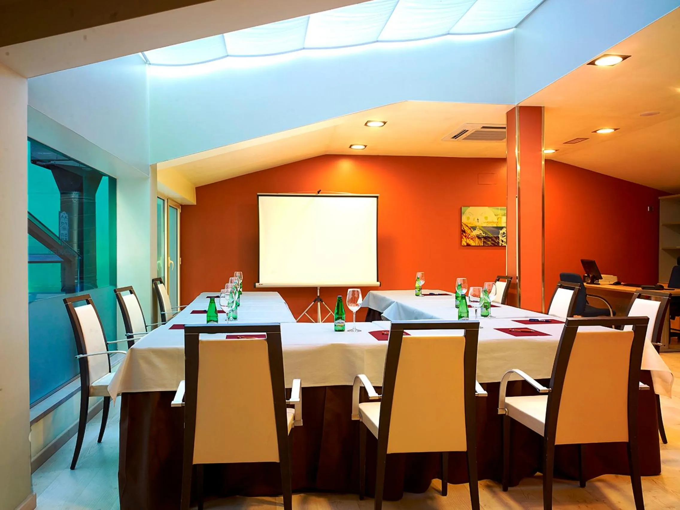 Business facilities in Hotel Alda Palacio Valdés