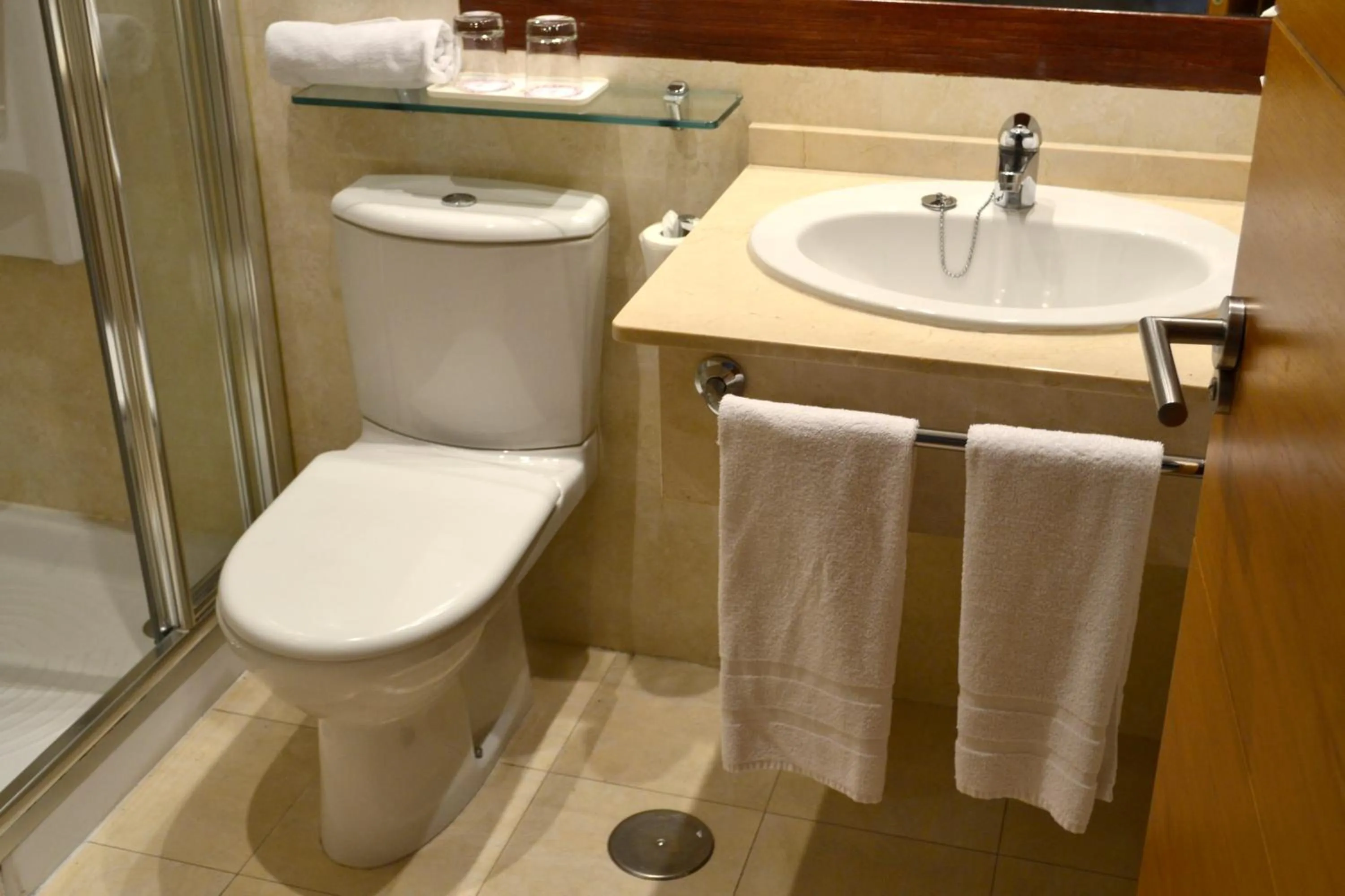Bathroom in Hotel Alda Palacio Valdés