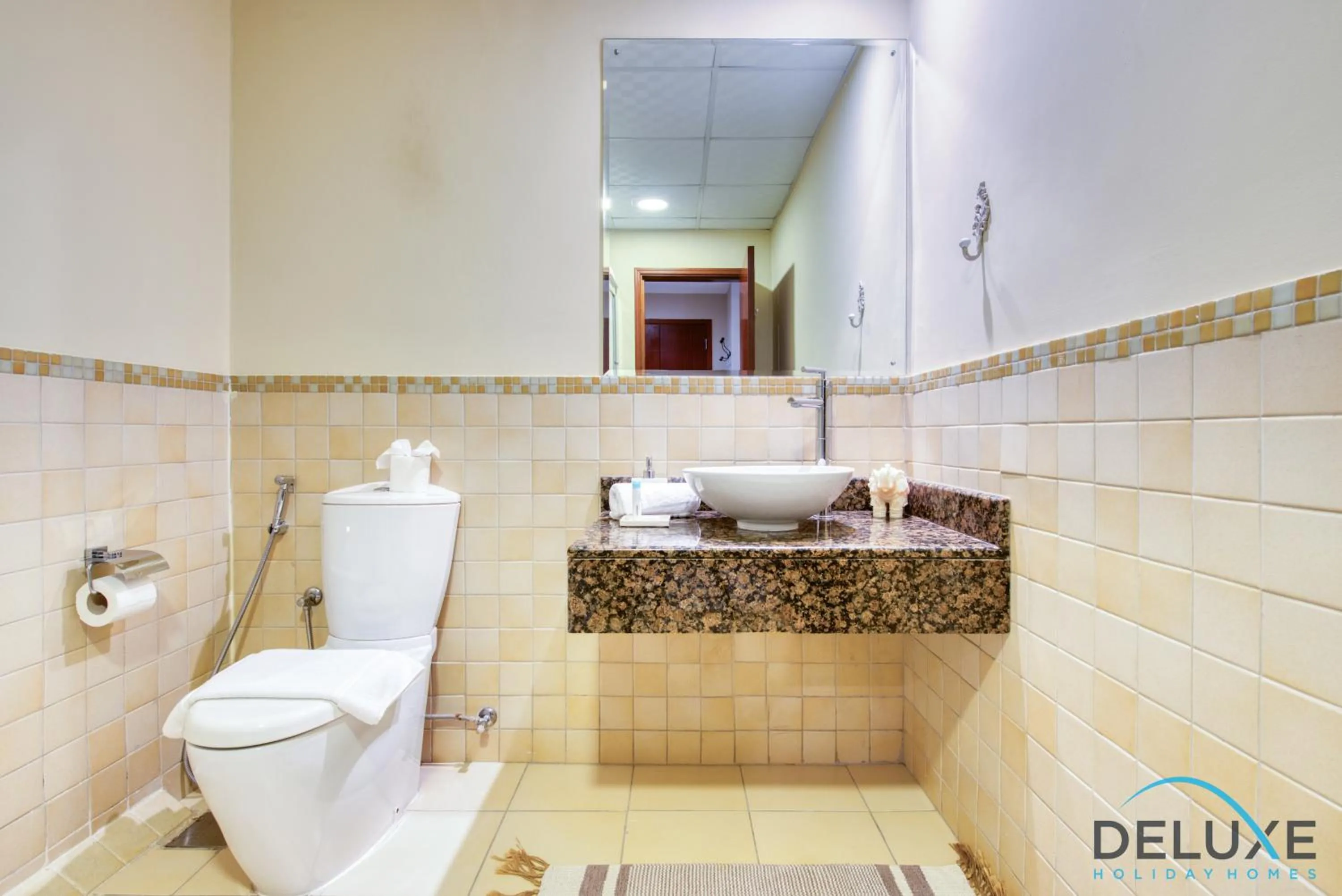 Bathroom in High-floor 1BR Unit Close to Beach with Sea Views, Sadaf 6, Jumeirah Beach Residence by Deluxe Holiday Homes