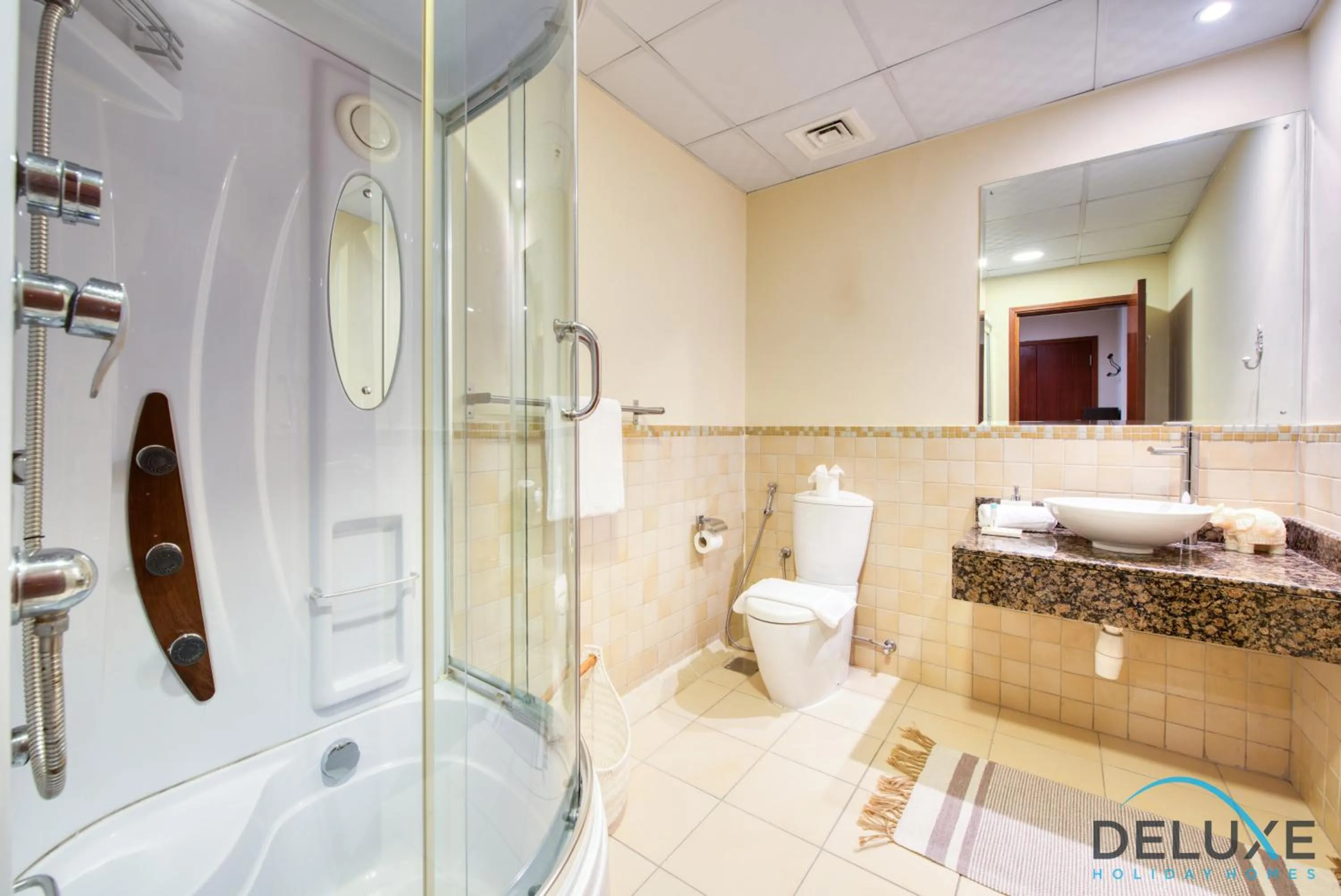 Bathroom in High-floor 1BR Unit Close to Beach with Sea Views, Sadaf 6, Jumeirah Beach Residence by Deluxe Holiday Homes
