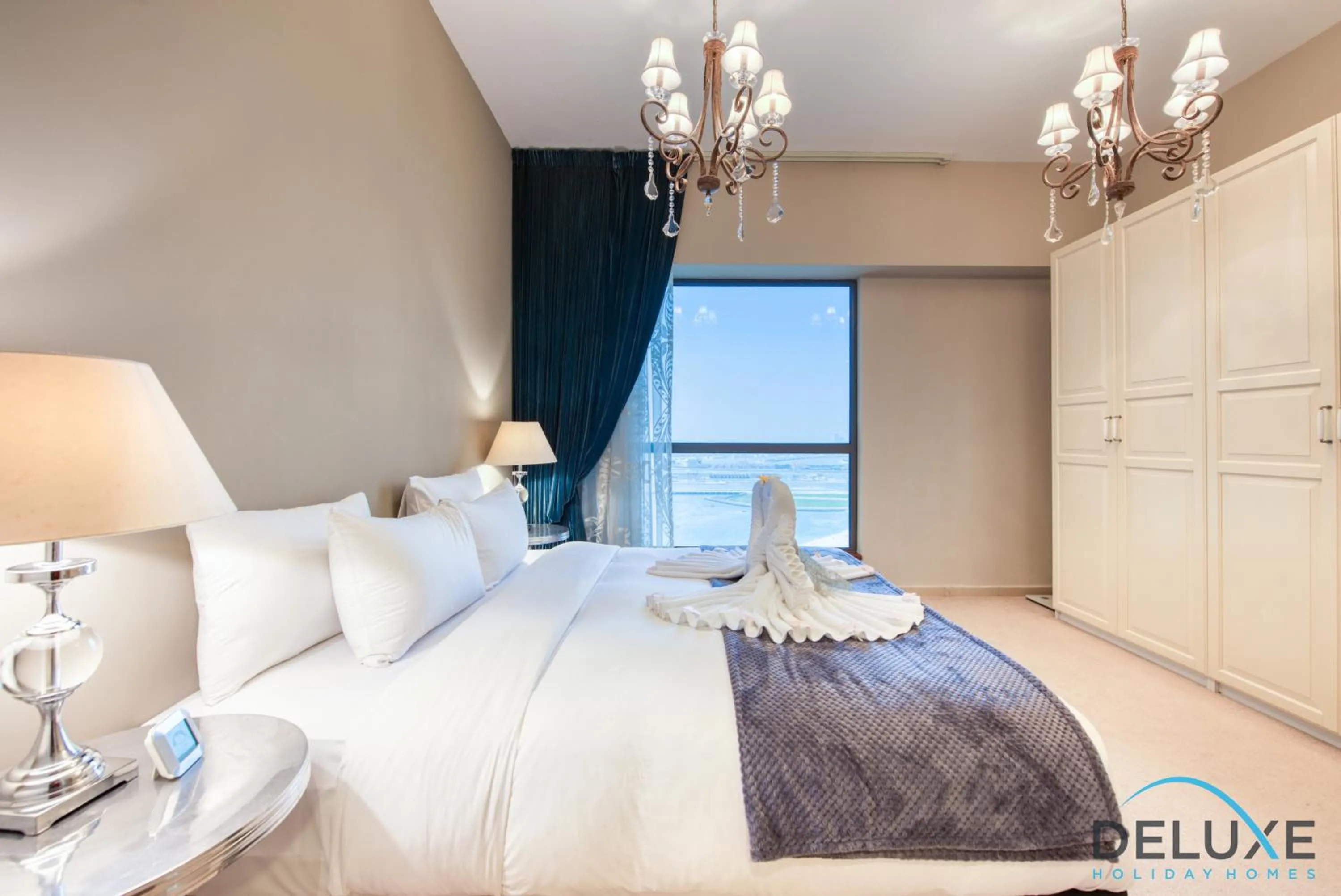 Bed in High-floor 1BR Unit Close to Beach with Sea Views, Sadaf 6, Jumeirah Beach Residence by Deluxe Holiday Homes
