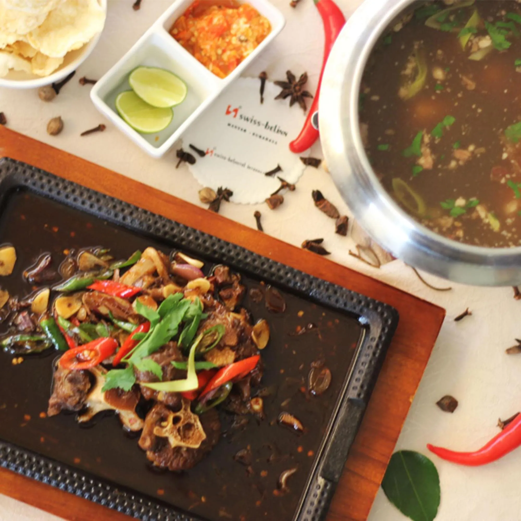 Food and drinks in Swiss-Belinn Manyar