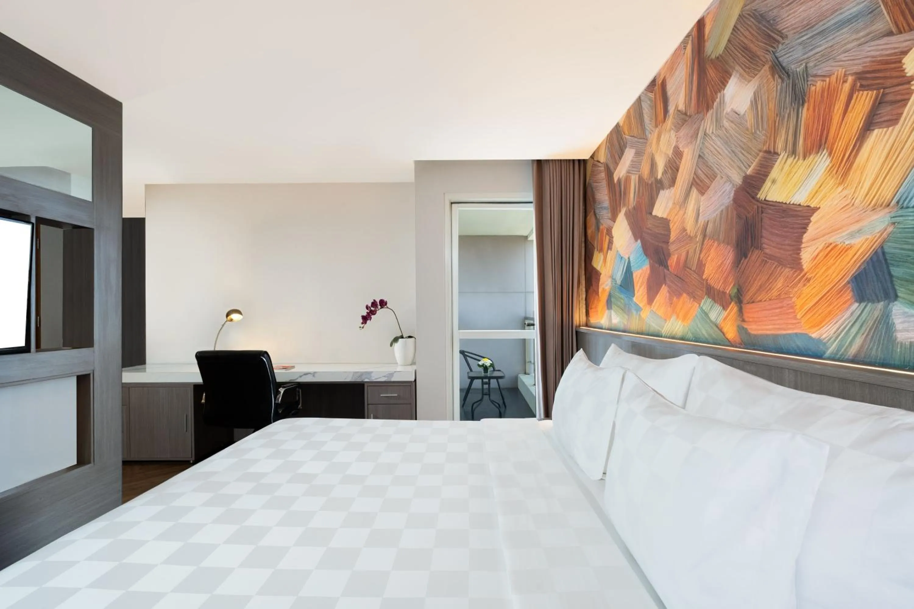 Bed in Swiss-Belinn Manyar