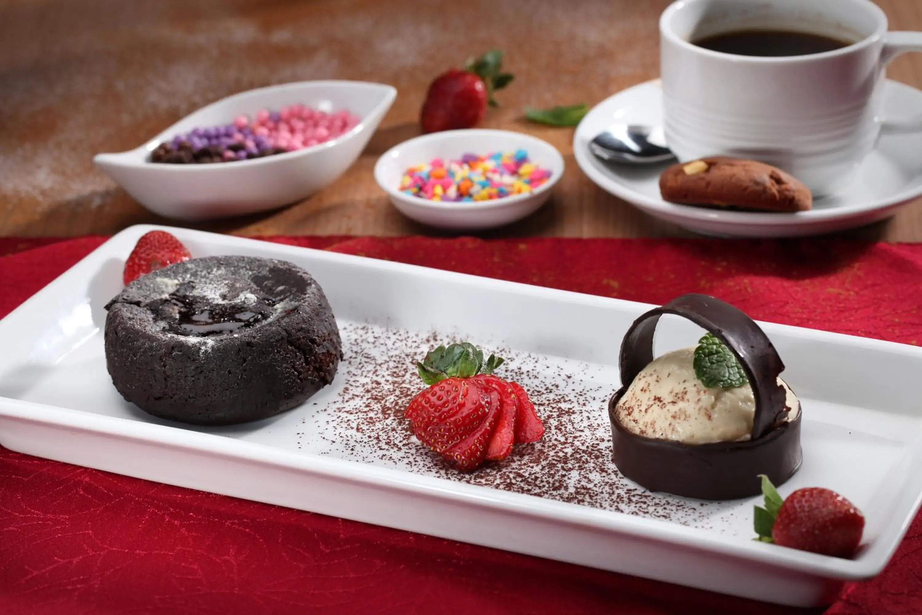 Food in Swiss-Belinn Manyar Food in Swiss-Belinn Manyar