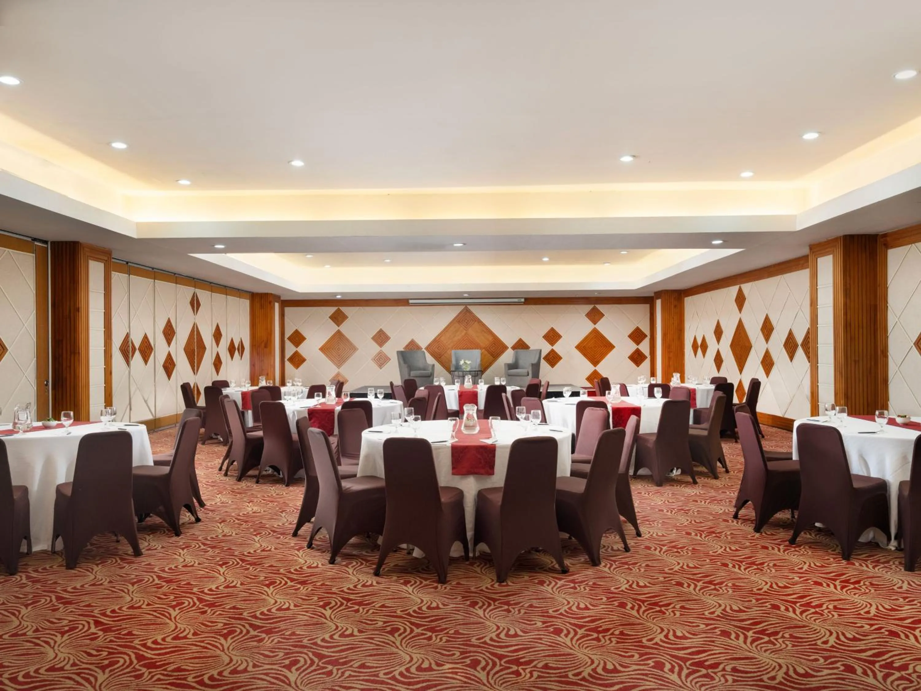 Meeting/conference room in Hotel Santika Premiere Gubeng Surabaya