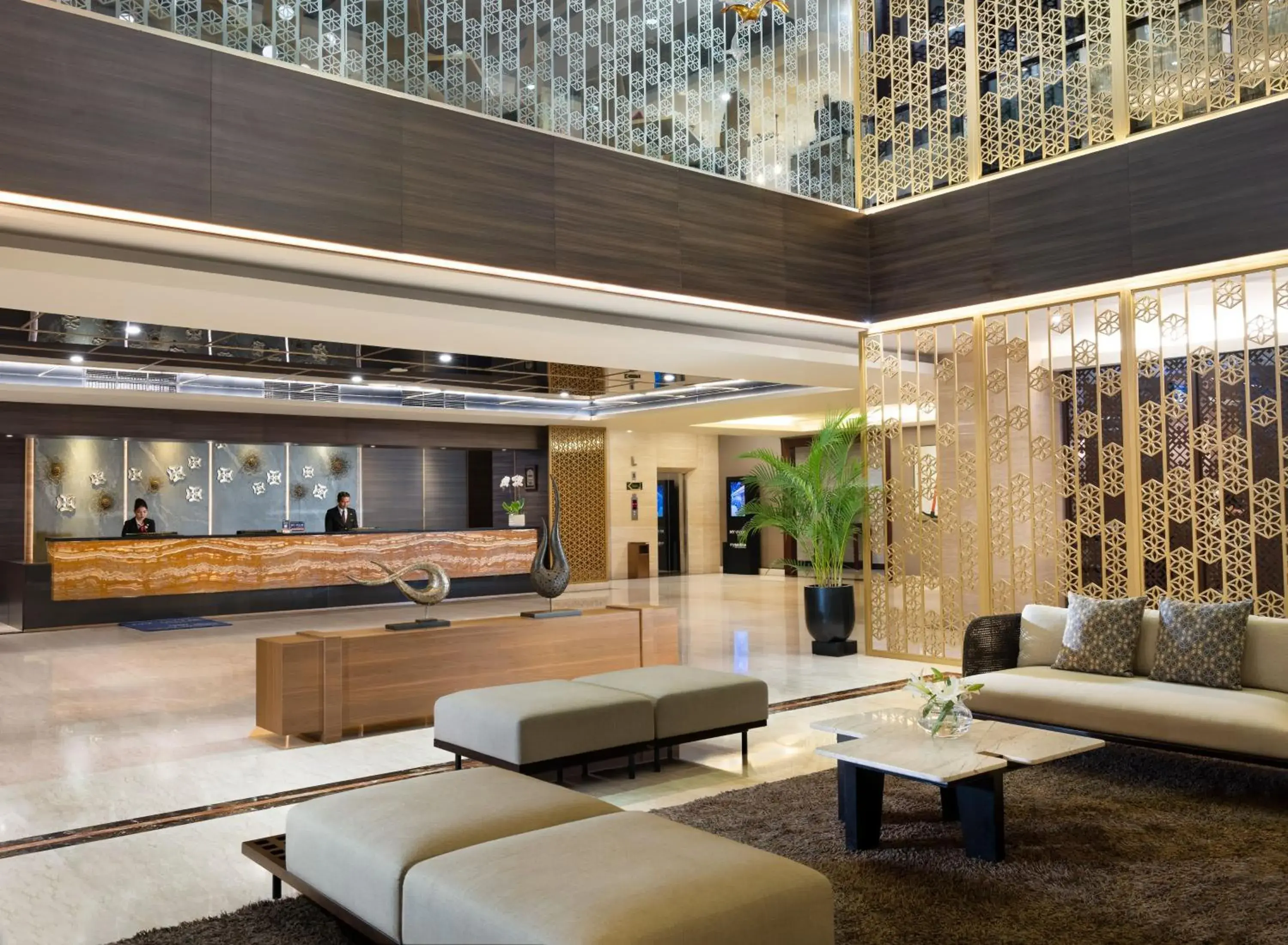 Lobby or reception in Hotel Santika Premiere Gubeng Surabaya Lobby or reception in Hotel Santika Premiere Gubeng Surabaya