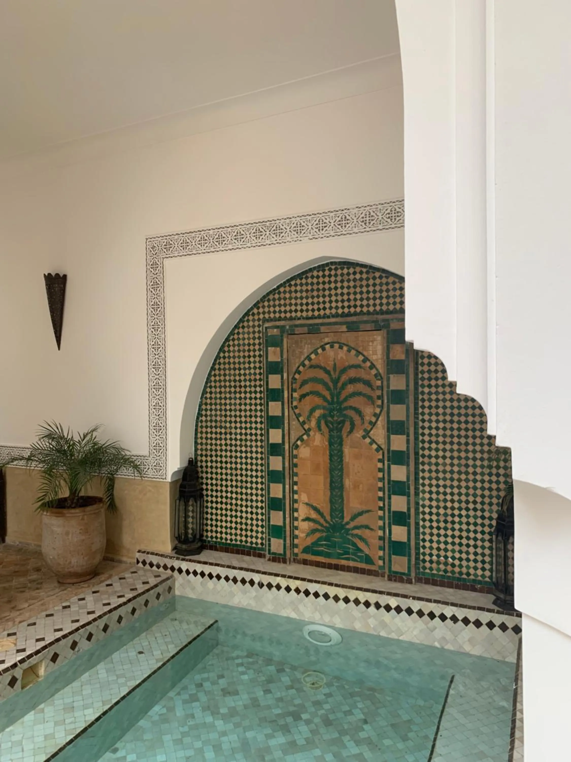Swimming pool in Riad Dar Talah