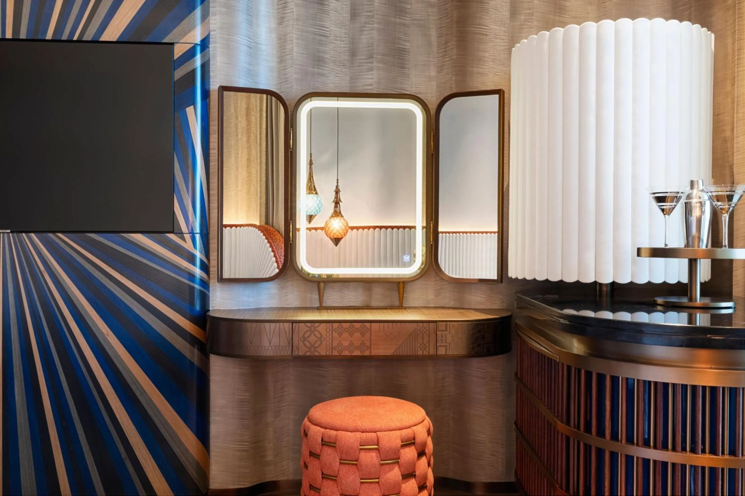 Photo of the whole room in W Dubai - Mina Seyahi