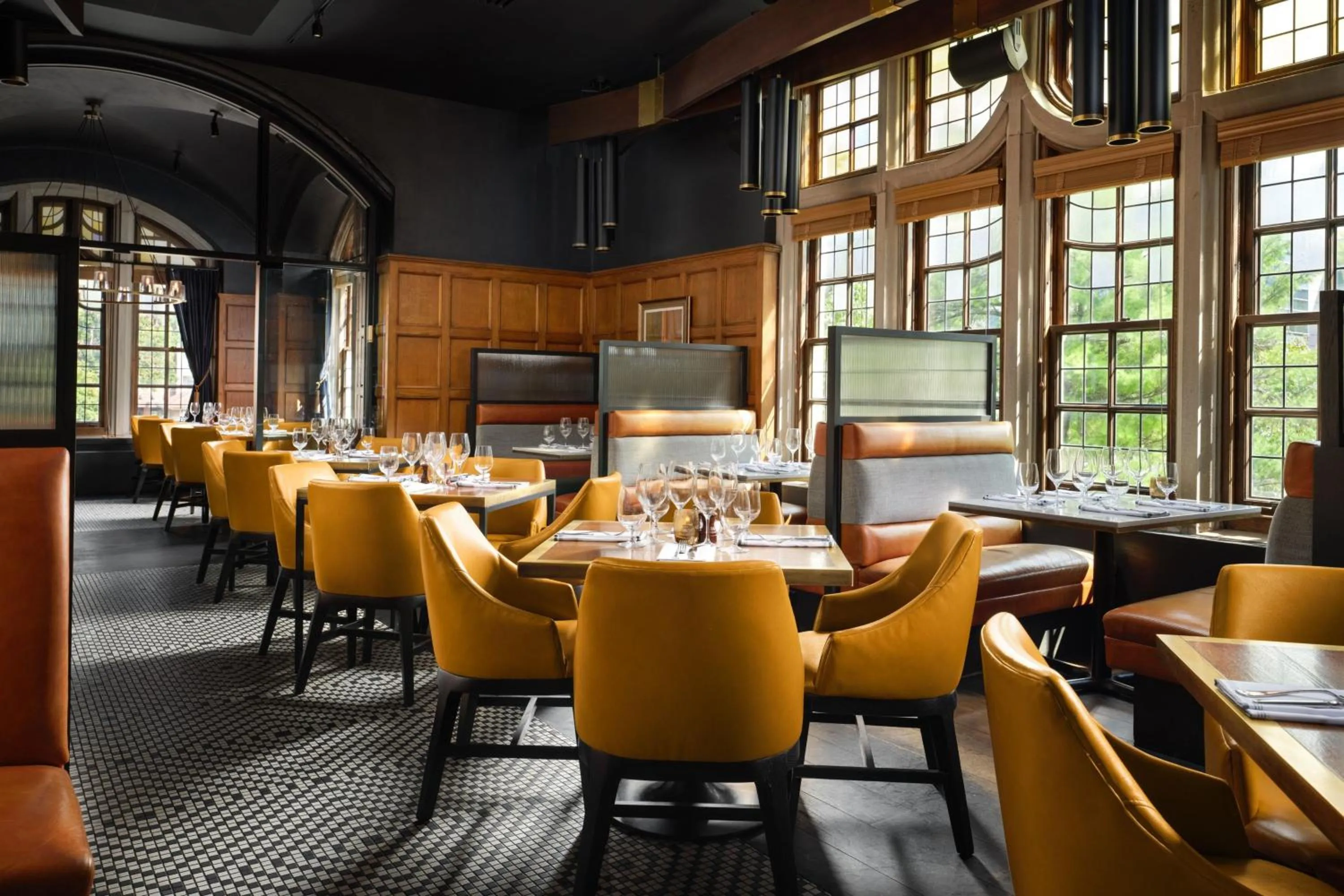 Restaurant/places to eat in The Union Club Hotel at Purdue University, Autograph Collection