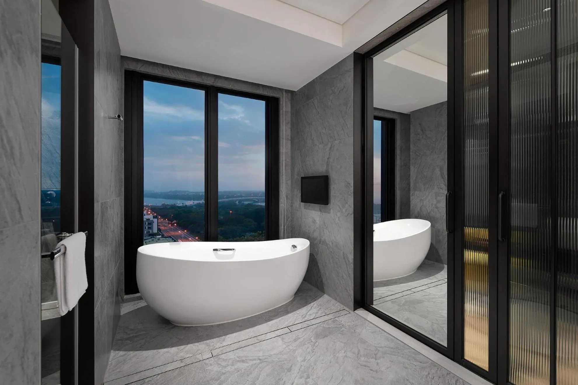 Bath in Aloft Tainan Anping