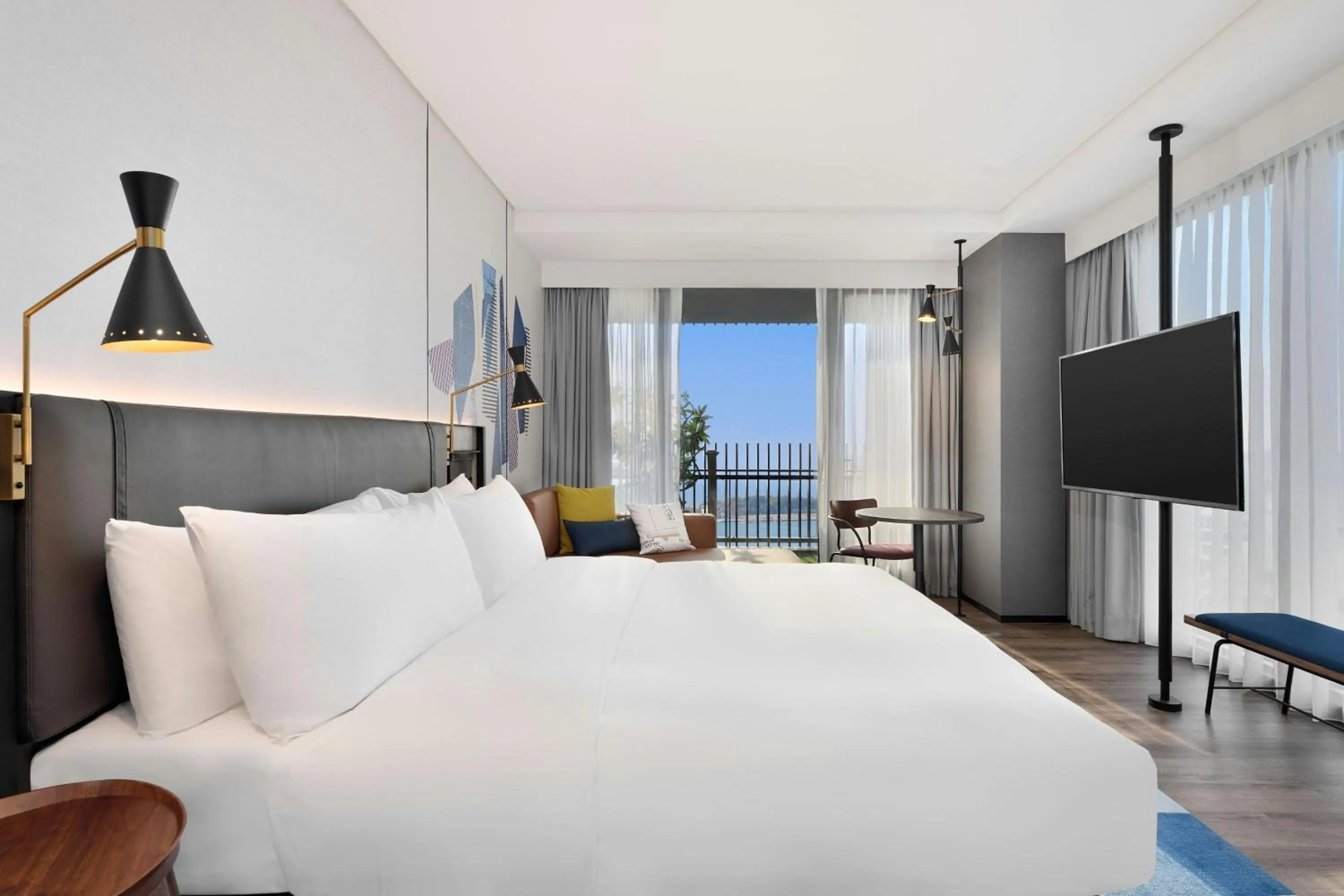 Photo of the whole room, Bed in Aloft Tainan Anping