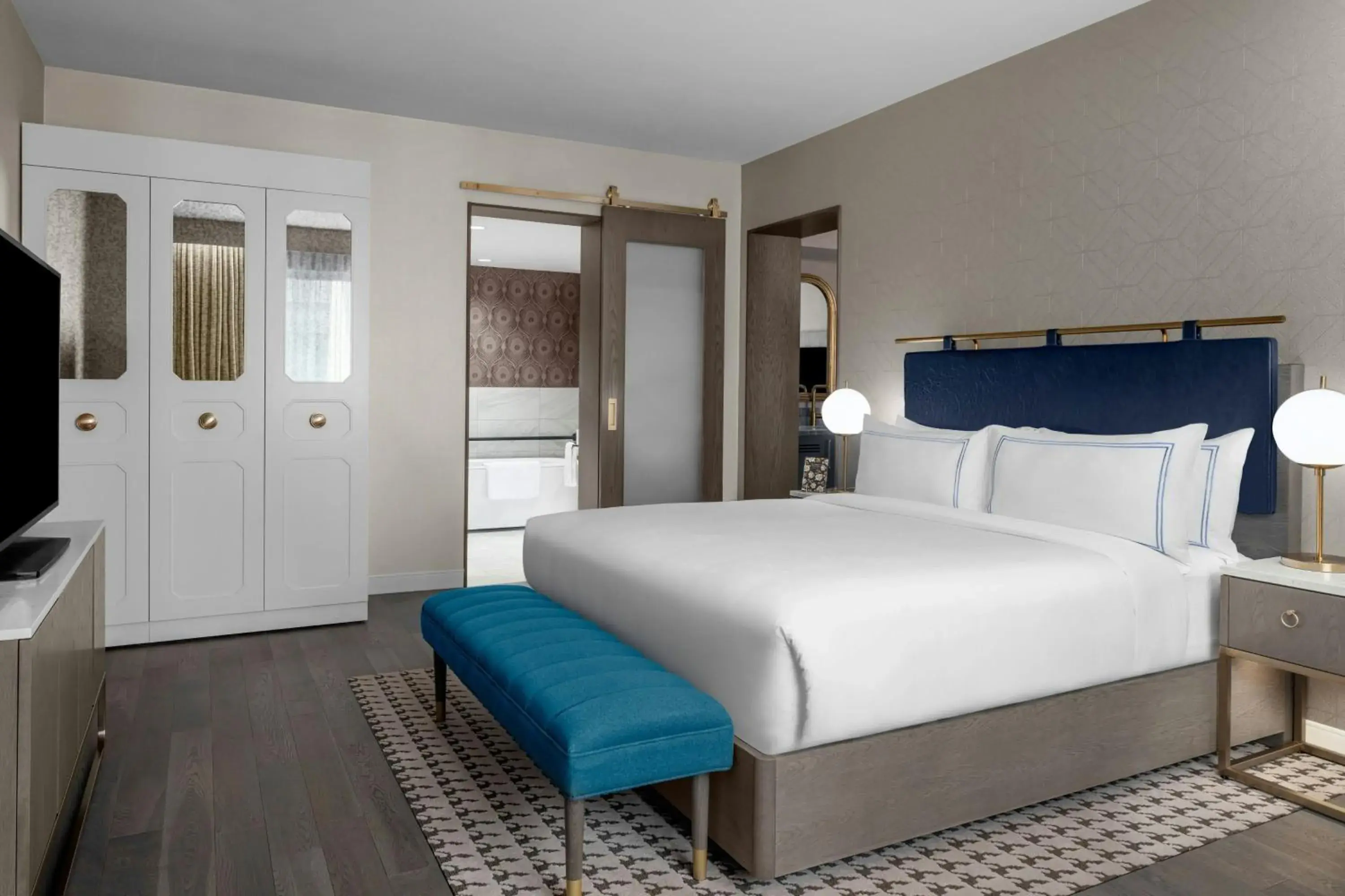 Bedroom, Bed in The Dorian, Autograph Collection Bedroom, Bed in The Dorian, Autograph Collection