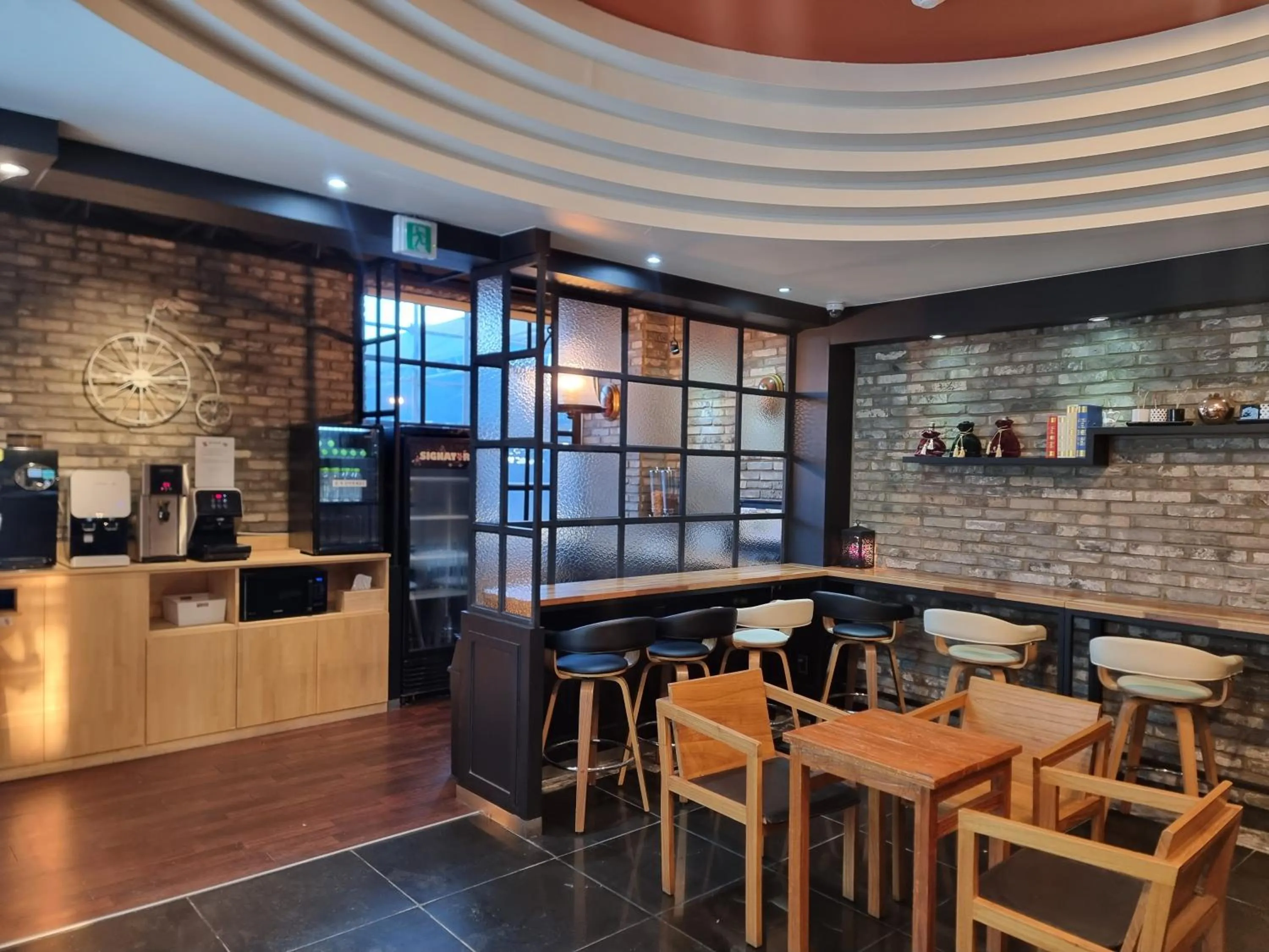 Lobby or reception in JK Hotel