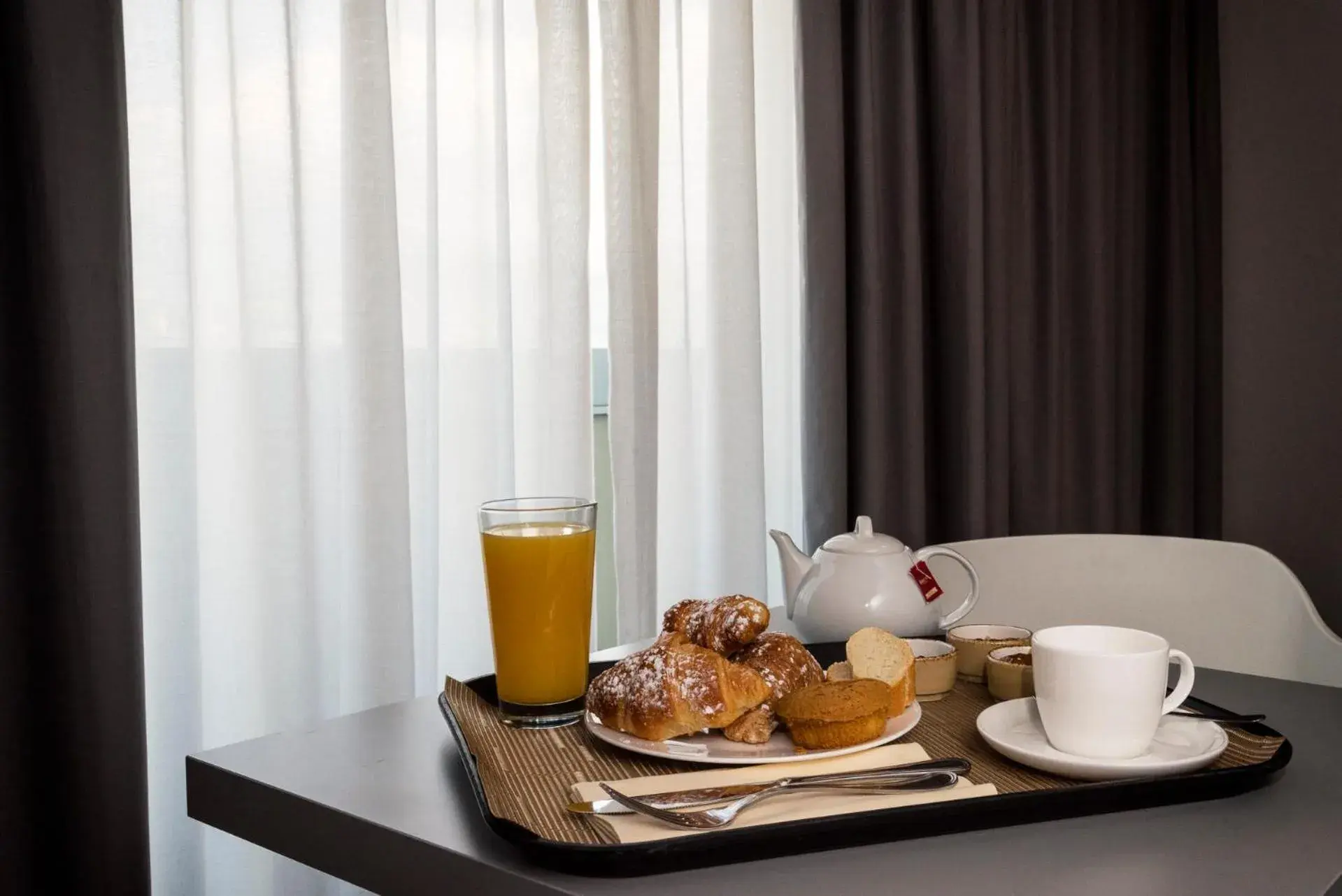 Italian breakfast in JR Hotels Gigli Firenze Italian breakfast in JR Hotels Gigli Firenze