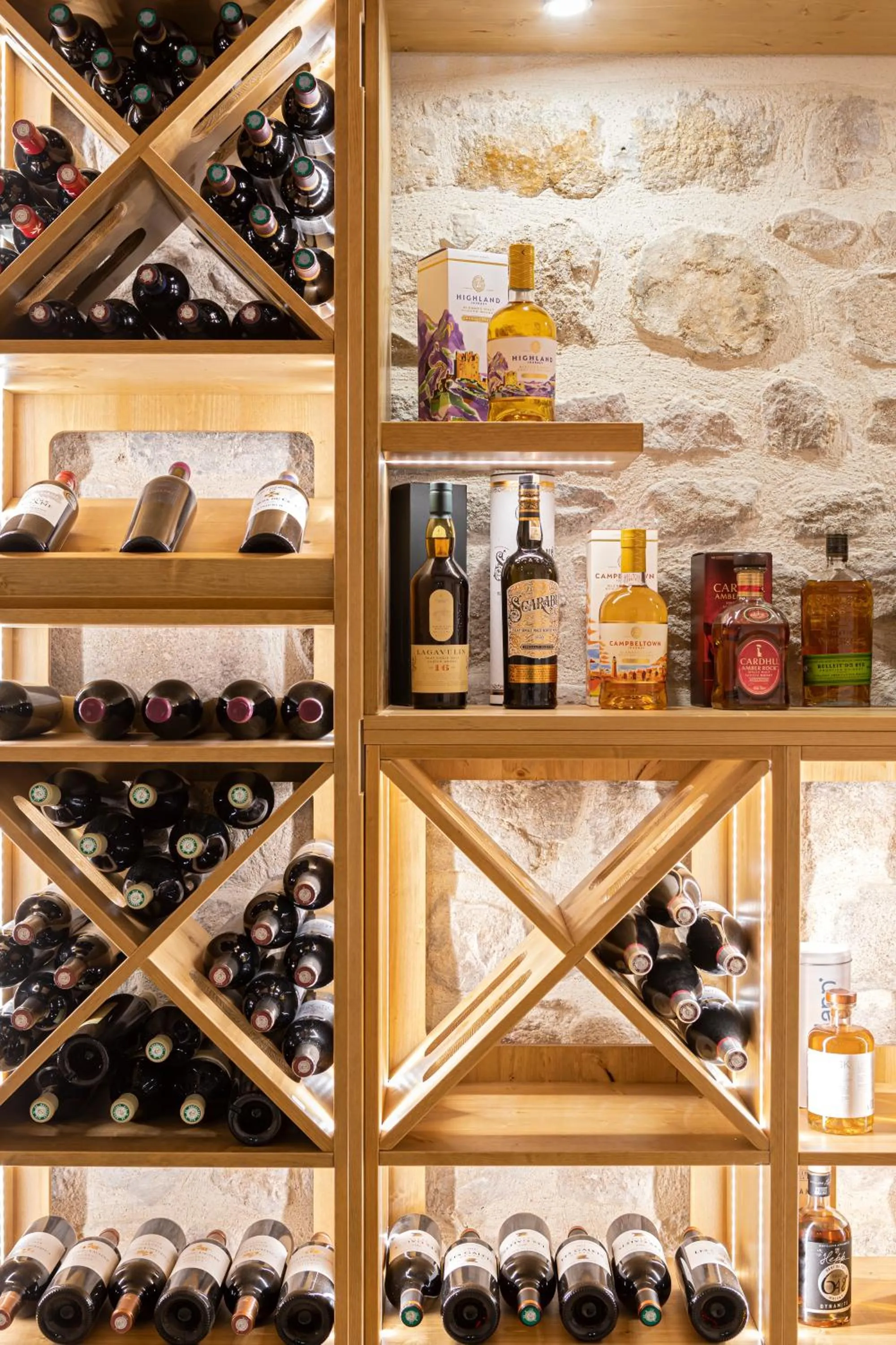 Restaurant/places to eat in Domaine et Château de Valinches