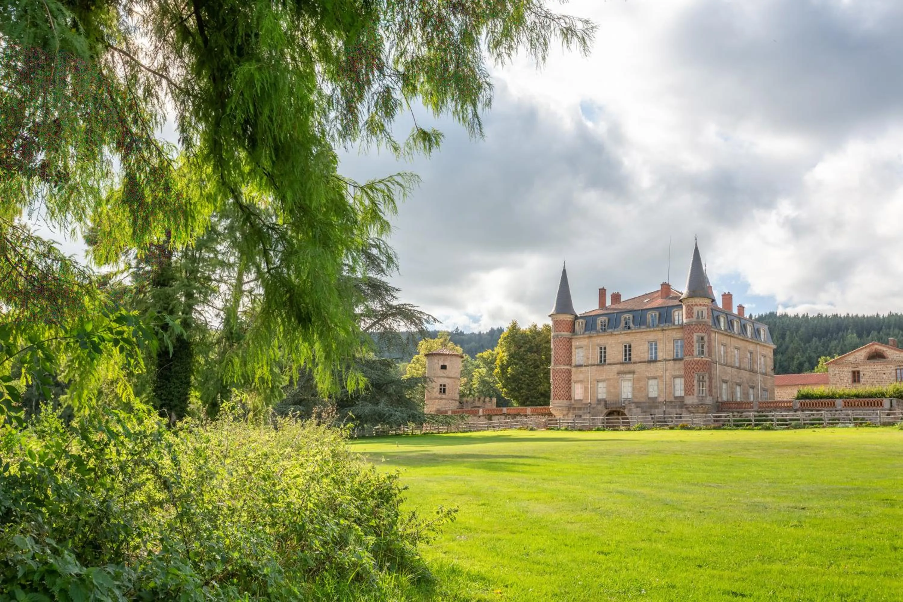 Domaine et Château de Valinches
