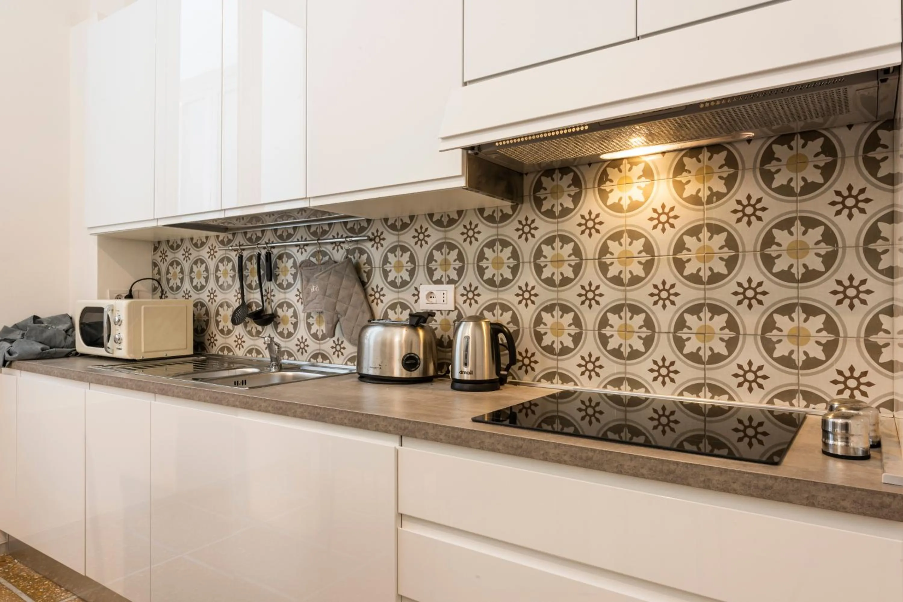 Kitchen or kitchenette in Marimat by Mmega