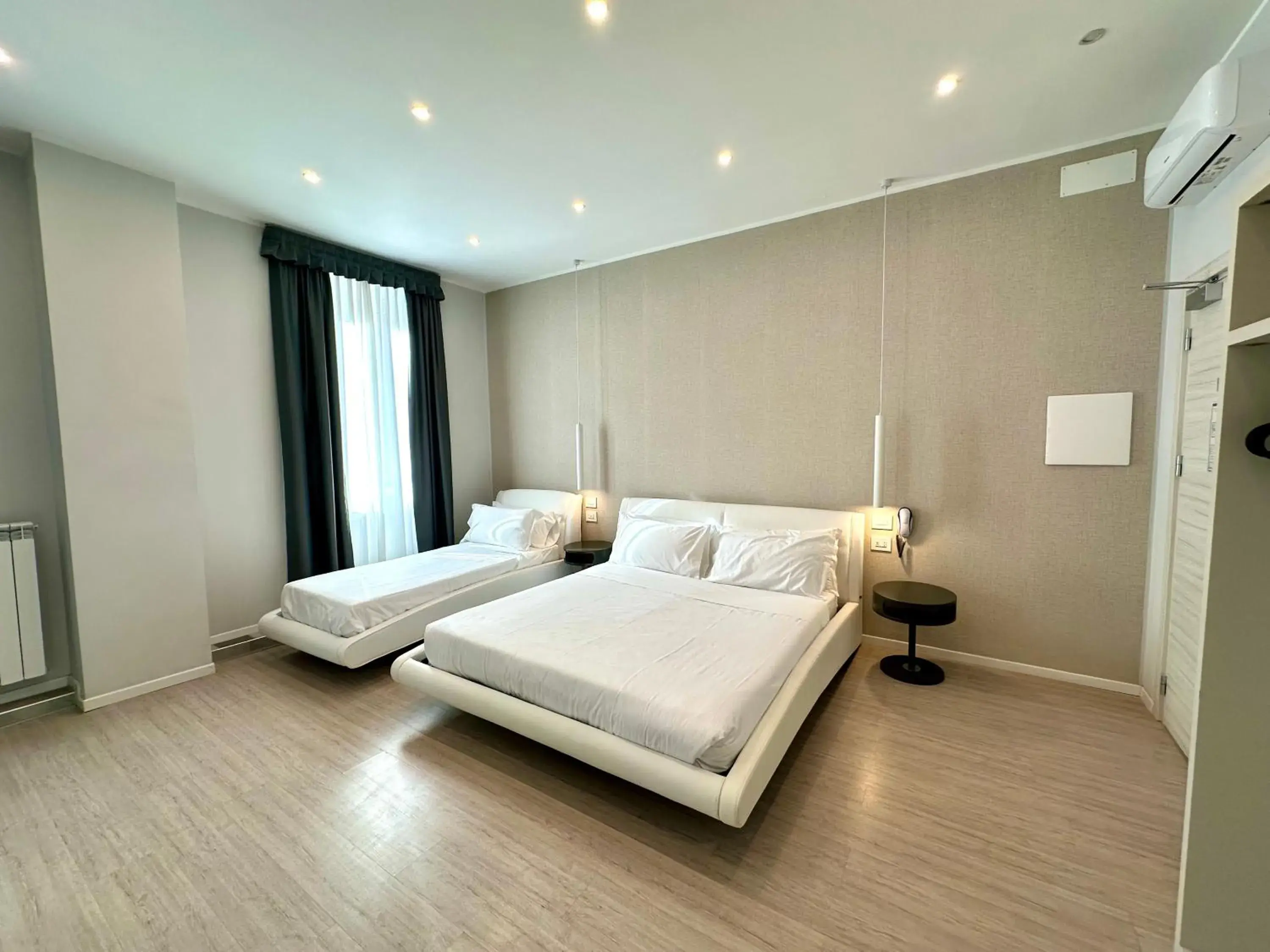 Bed in Cadorna Luxury Hotel Bed in Cadorna Luxury Hotel