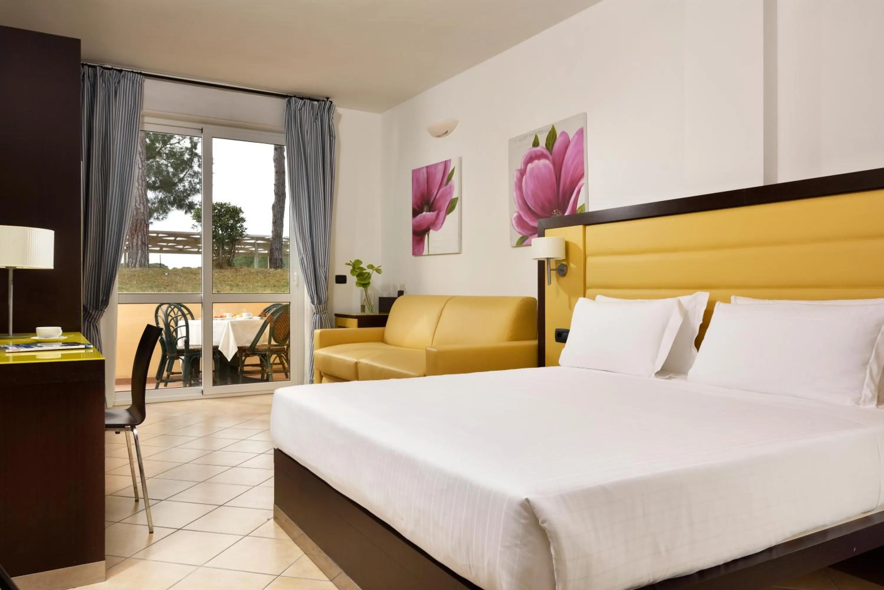 Bedroom, Bed in Park Hotel Marinetta - Beach & Spa