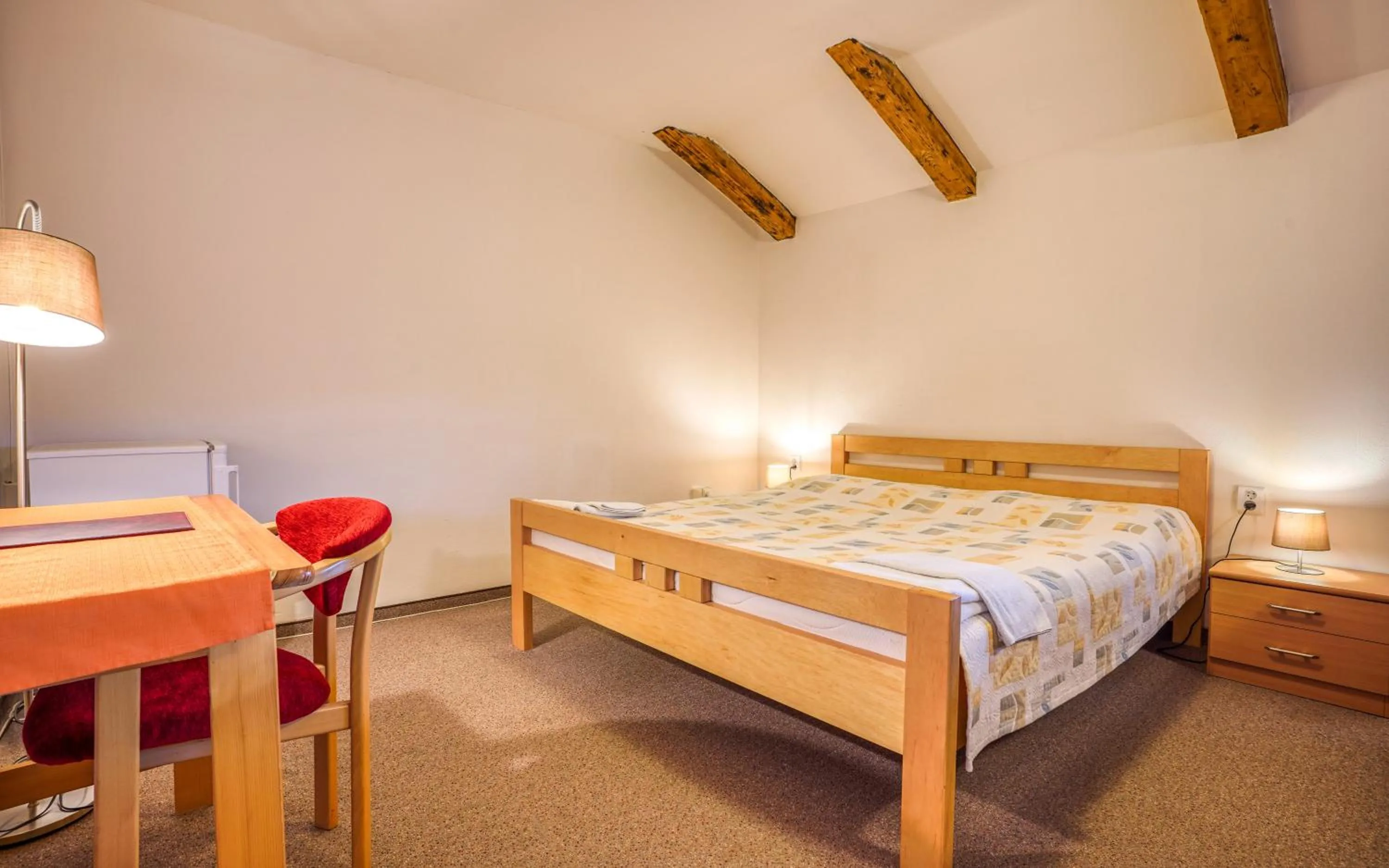 Photo of the whole room, Bed in Hotel Dynamic