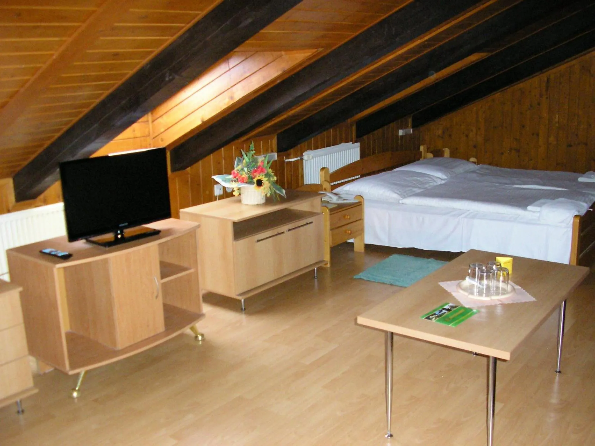 TV and multimedia, Bed in Hotel Dynamic