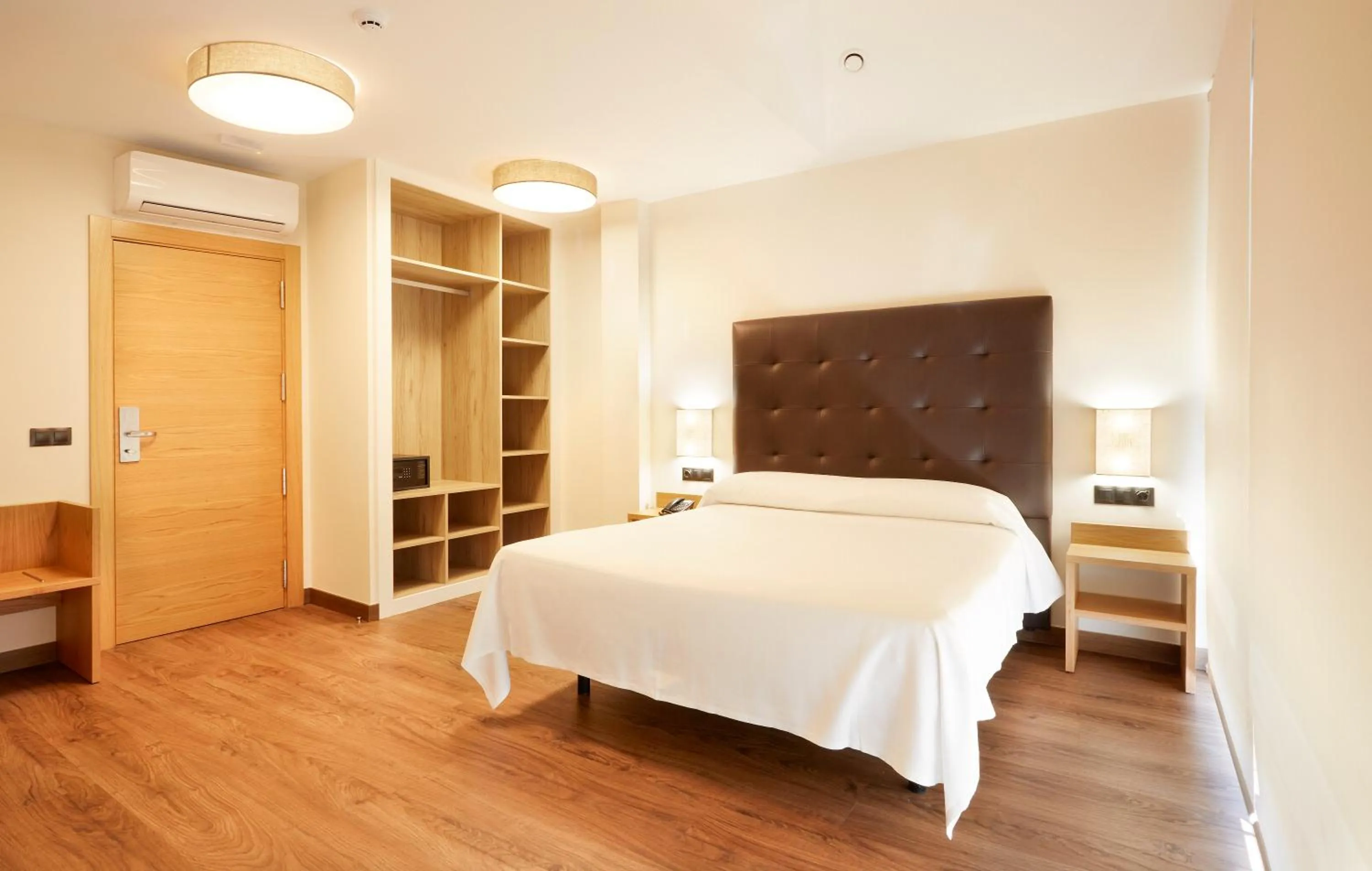 Bed in Hotel Arias Aeropuerto