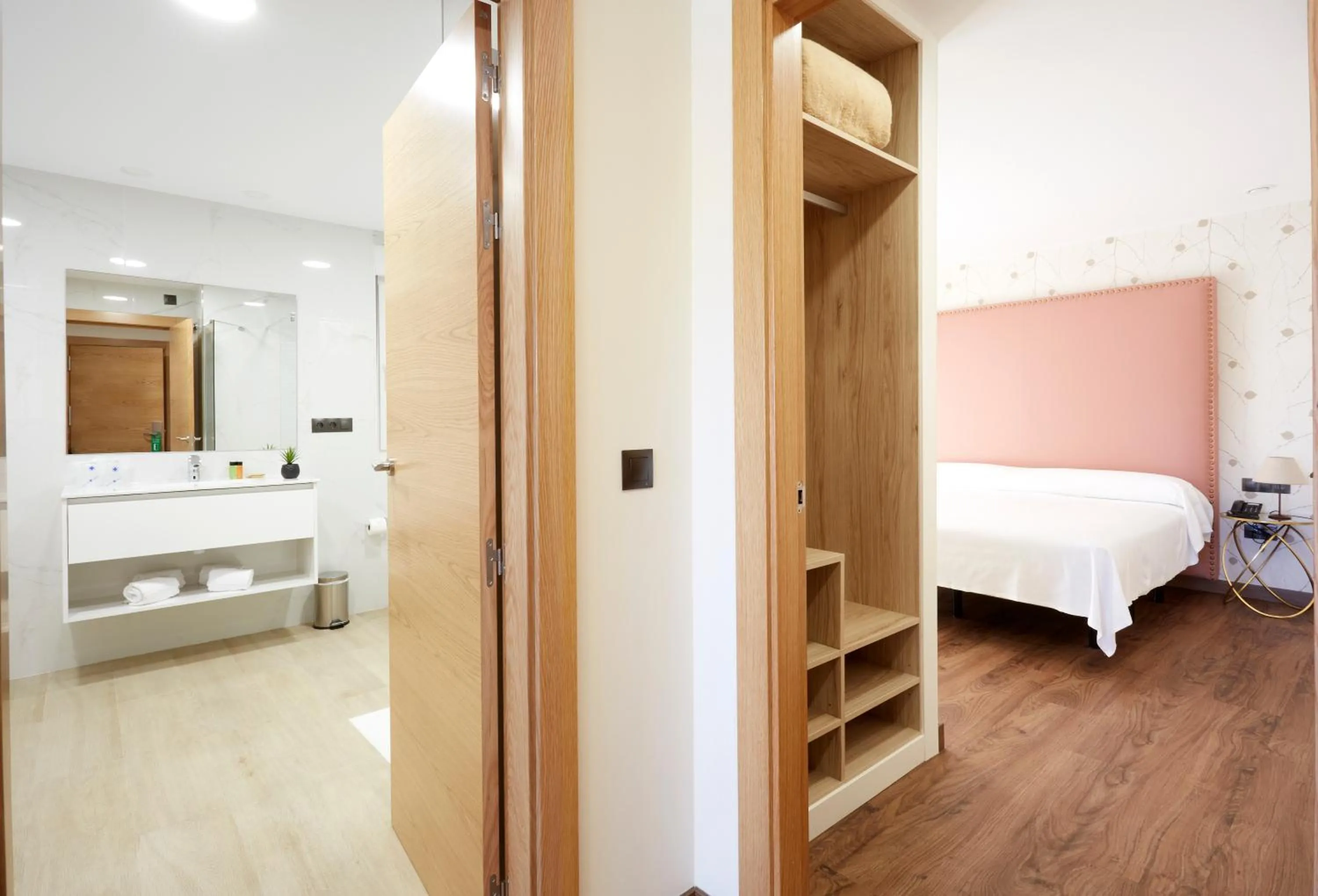 Bed in Hotel Arias Aeropuerto