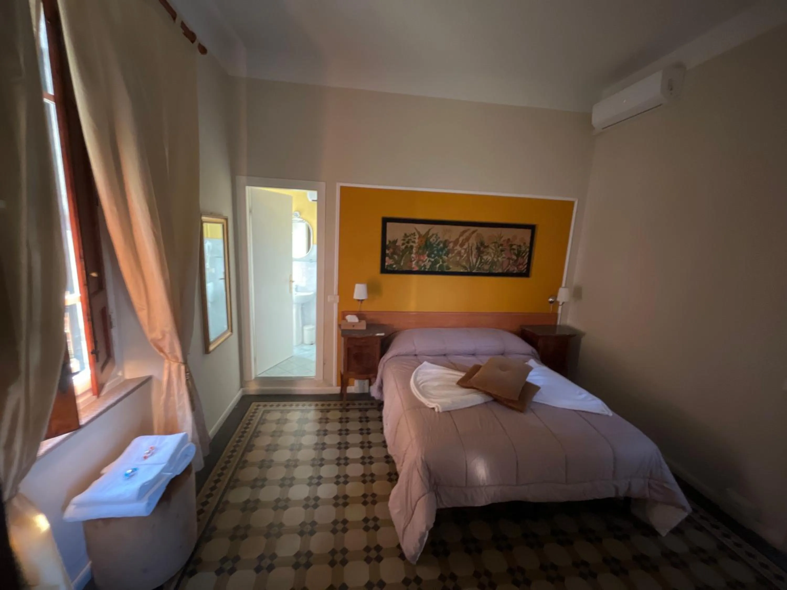 Bed in Villa San Donato B&B