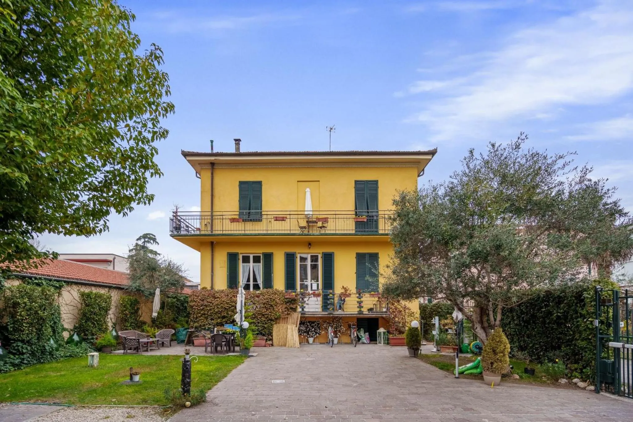 Property building in Villa San Donato B&B