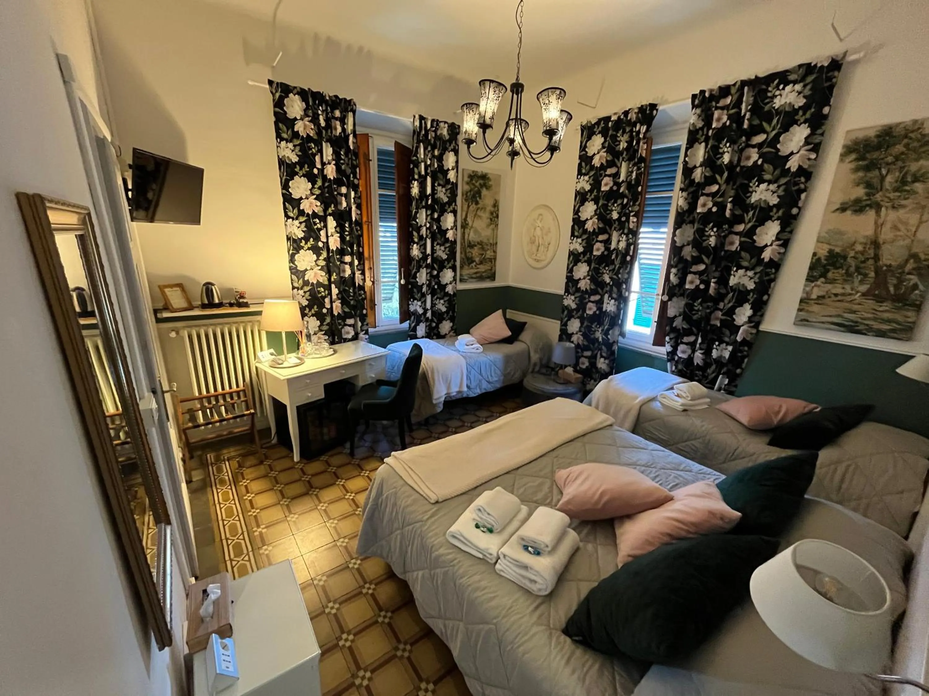 Bed in Villa San Donato B&B