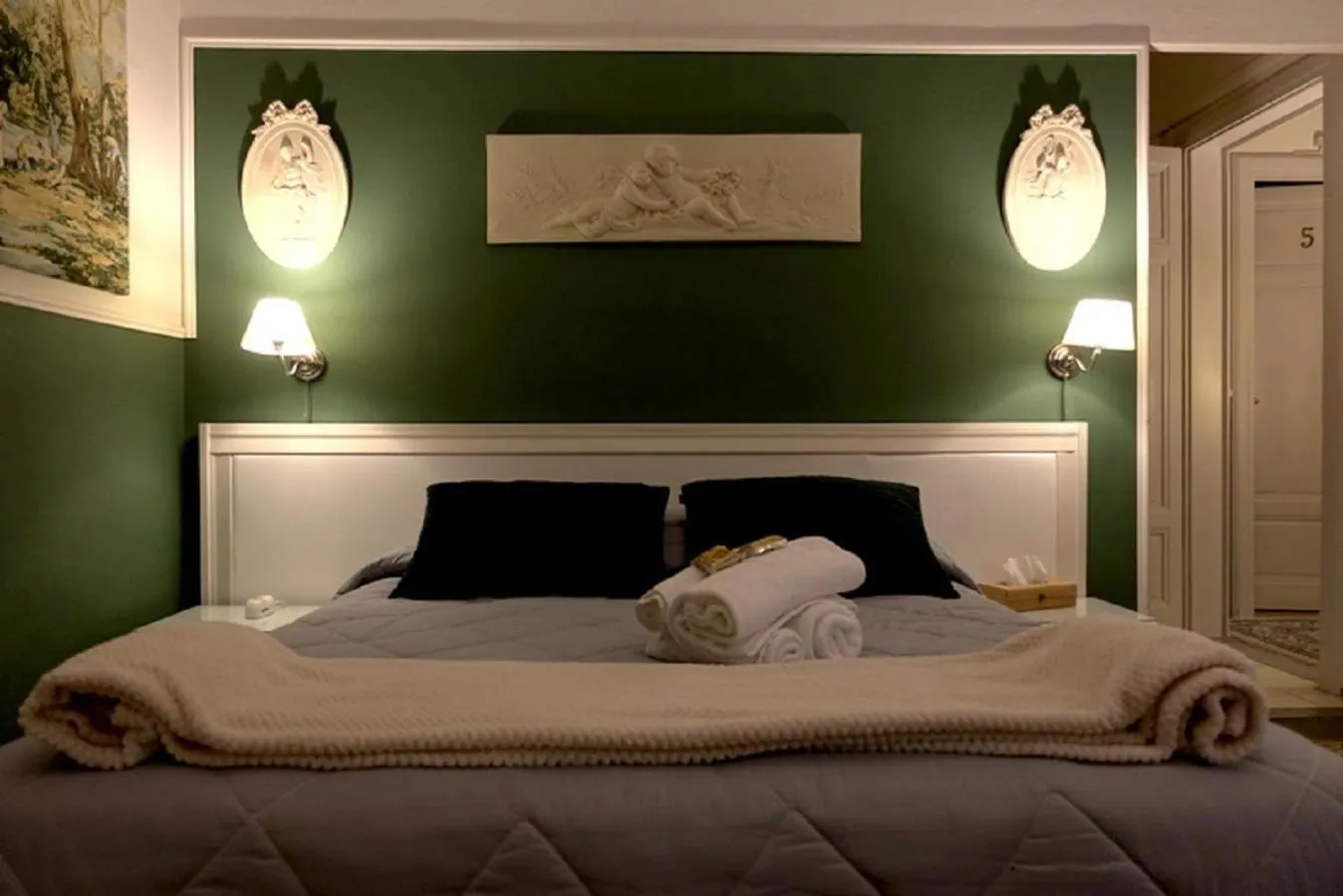 Bed in Villa San Donato B&B