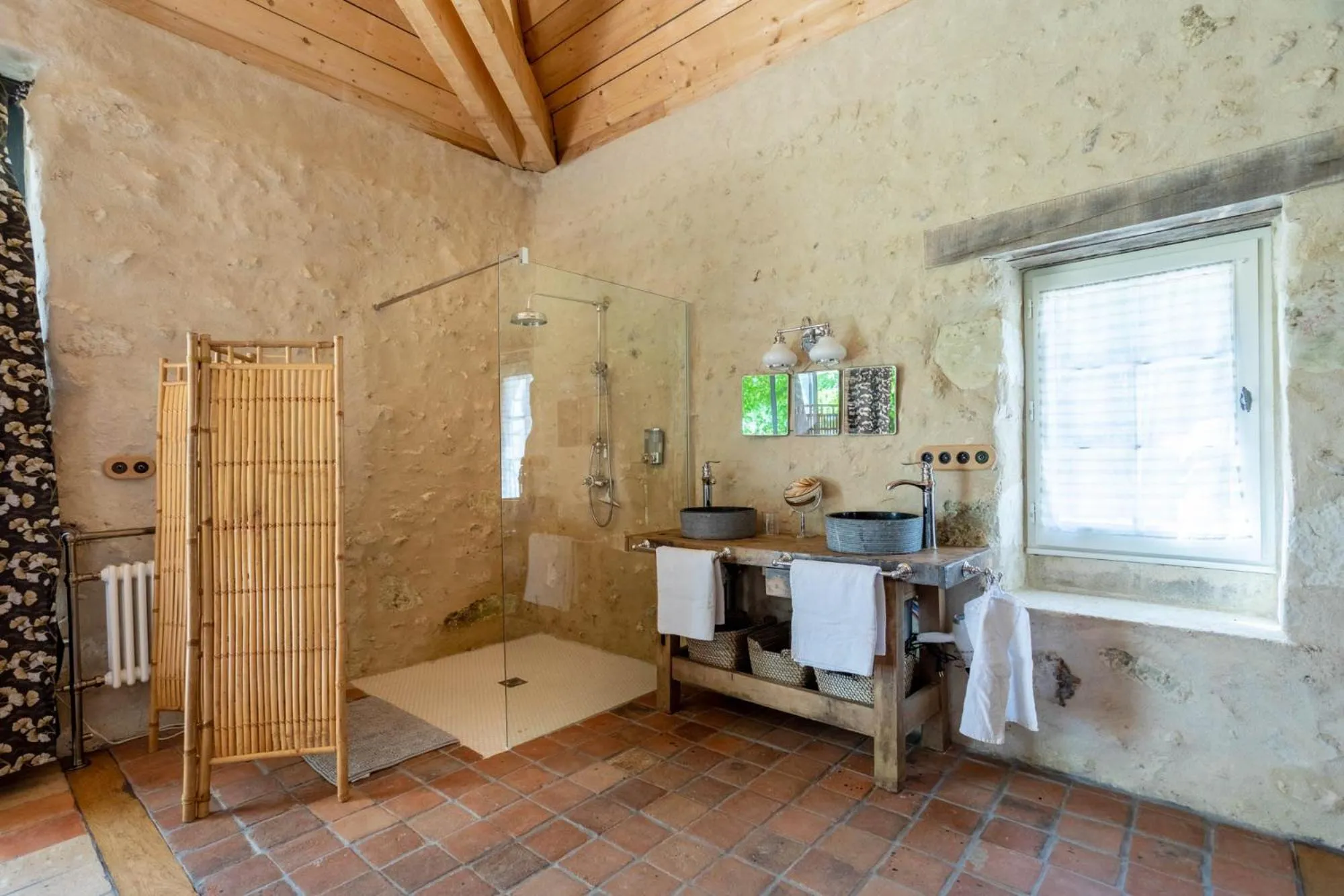 Bathroom in Manoir de la Mazeraie lodge de luxe Loire Valley