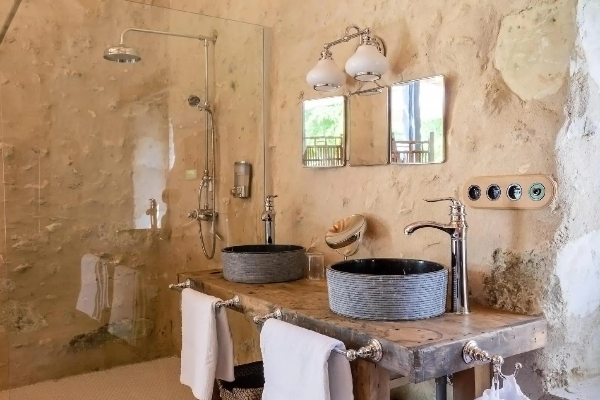 Bathroom in Manoir de la Mazeraie lodge de luxe Loire Valley