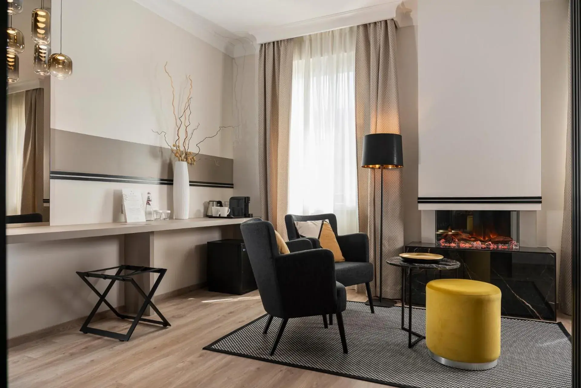 Living room in Hotel Helvetia Thermal SPA 4s Living room in Hotel Helvetia Thermal SPA 4s