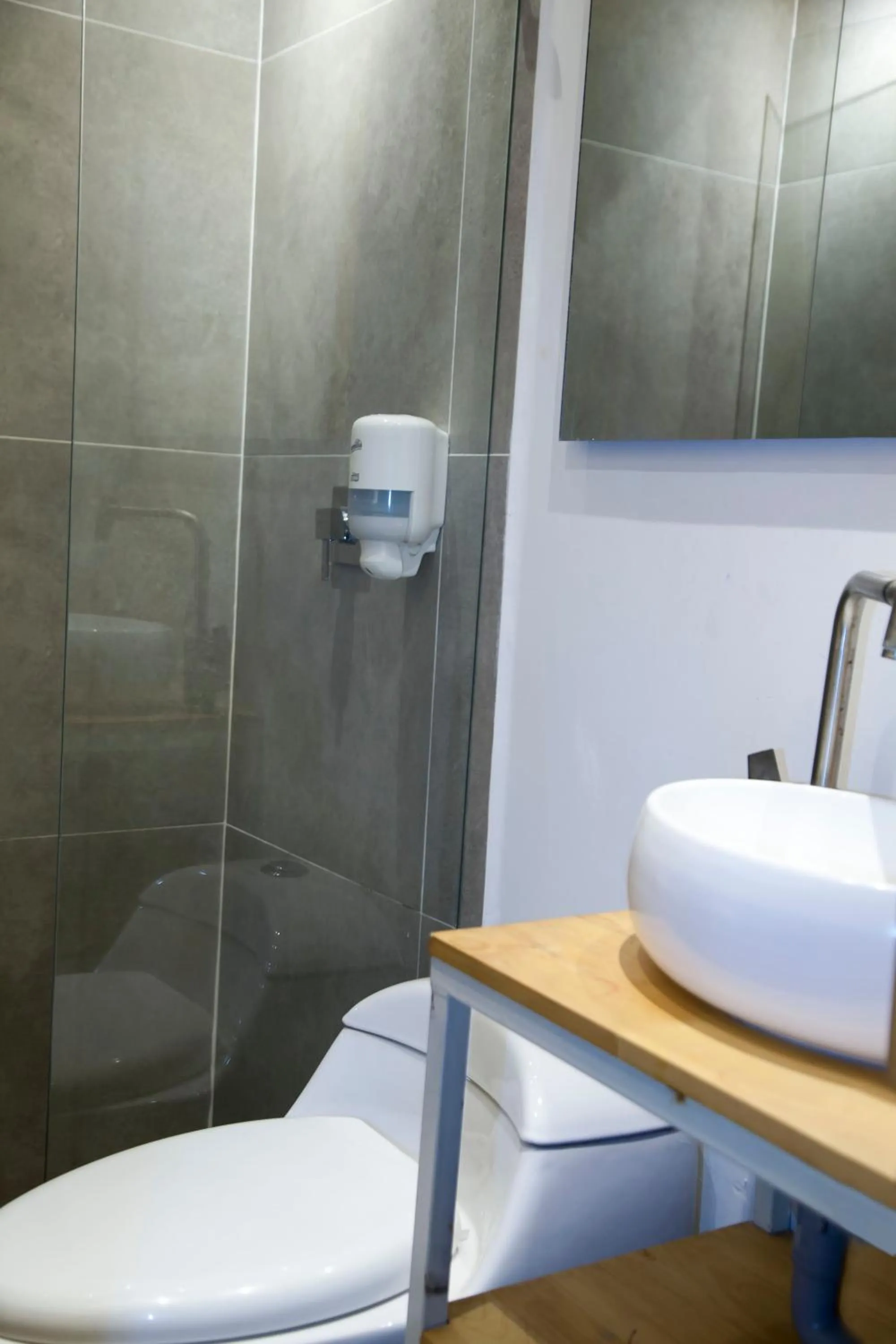 Shower in Edificio Helena