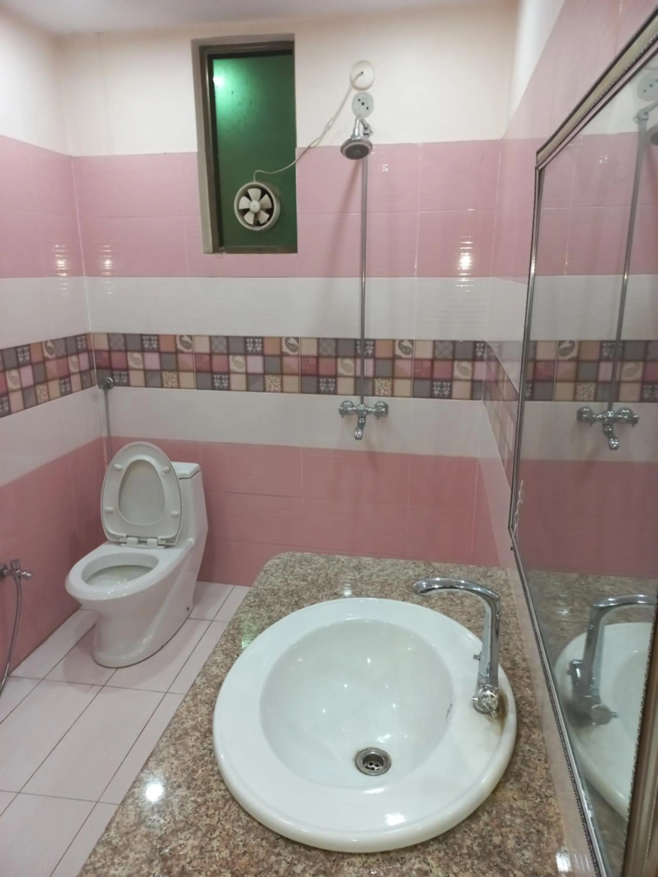 Bathroom in Hotel Executive One