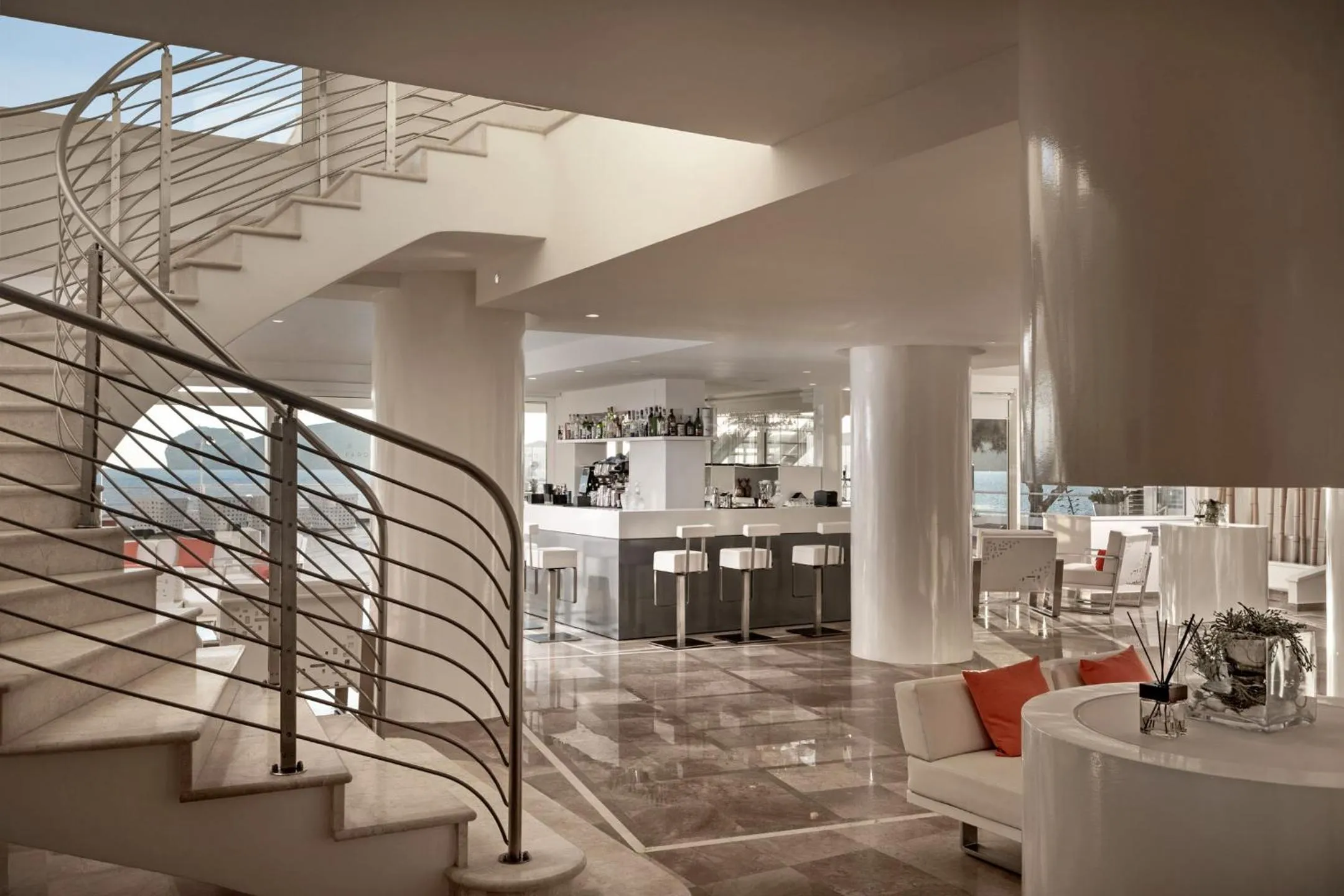 Lounge or bar in El Faro Hotel & Spa