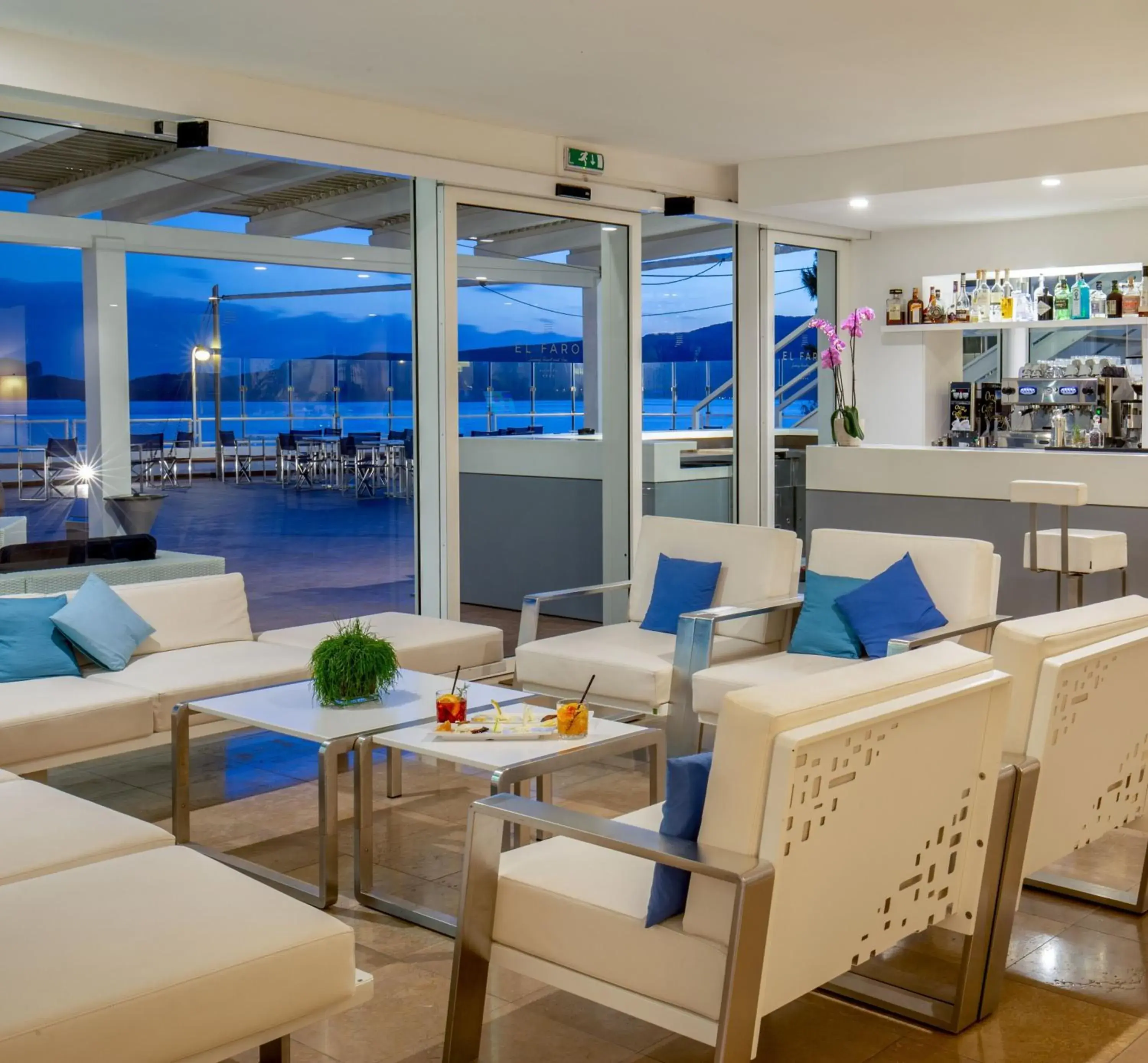 Lounge or bar in El Faro Hotel & Spa Lounge or bar in El Faro Hotel & Spa