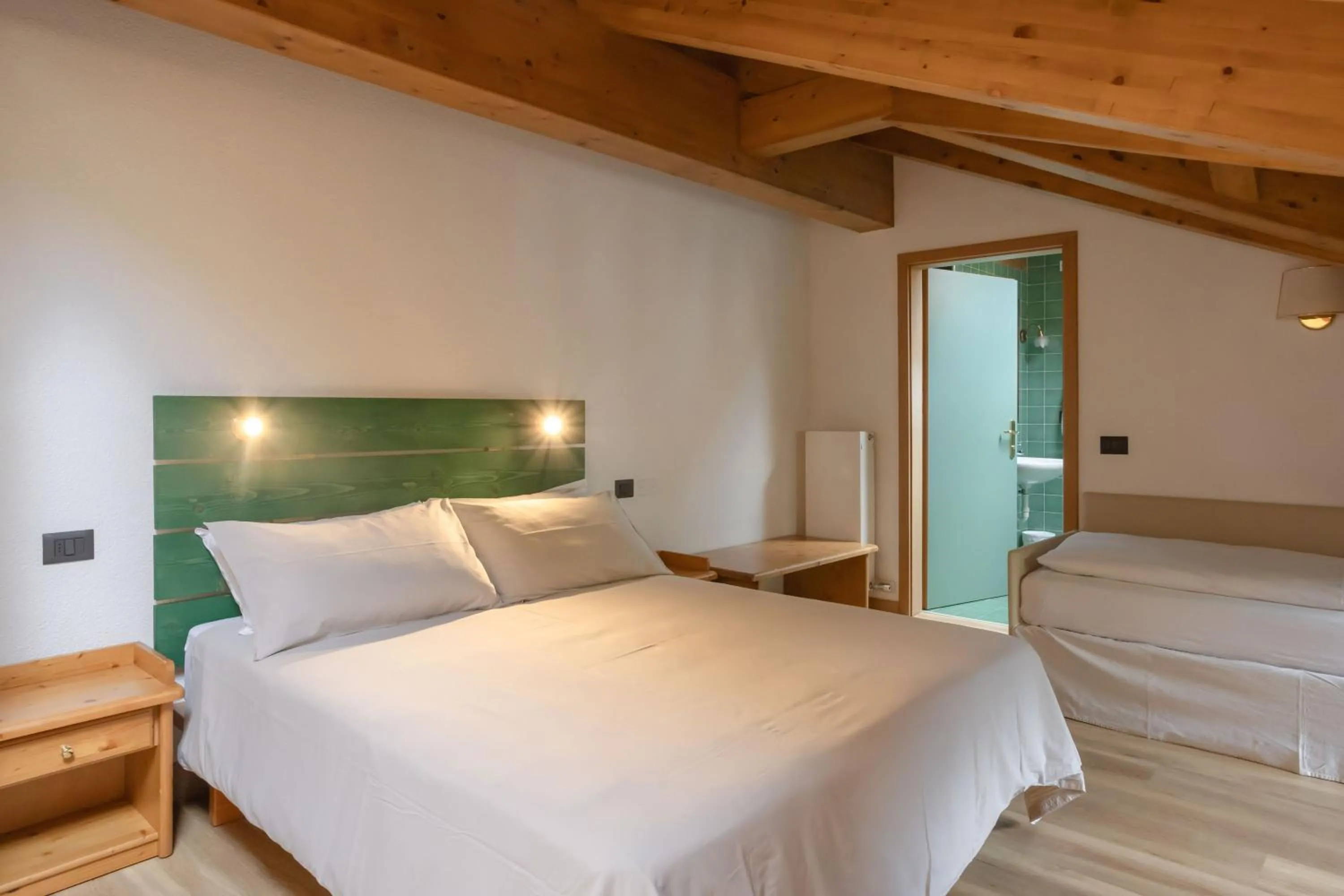 Bed in B&B Garni Villa Campitello