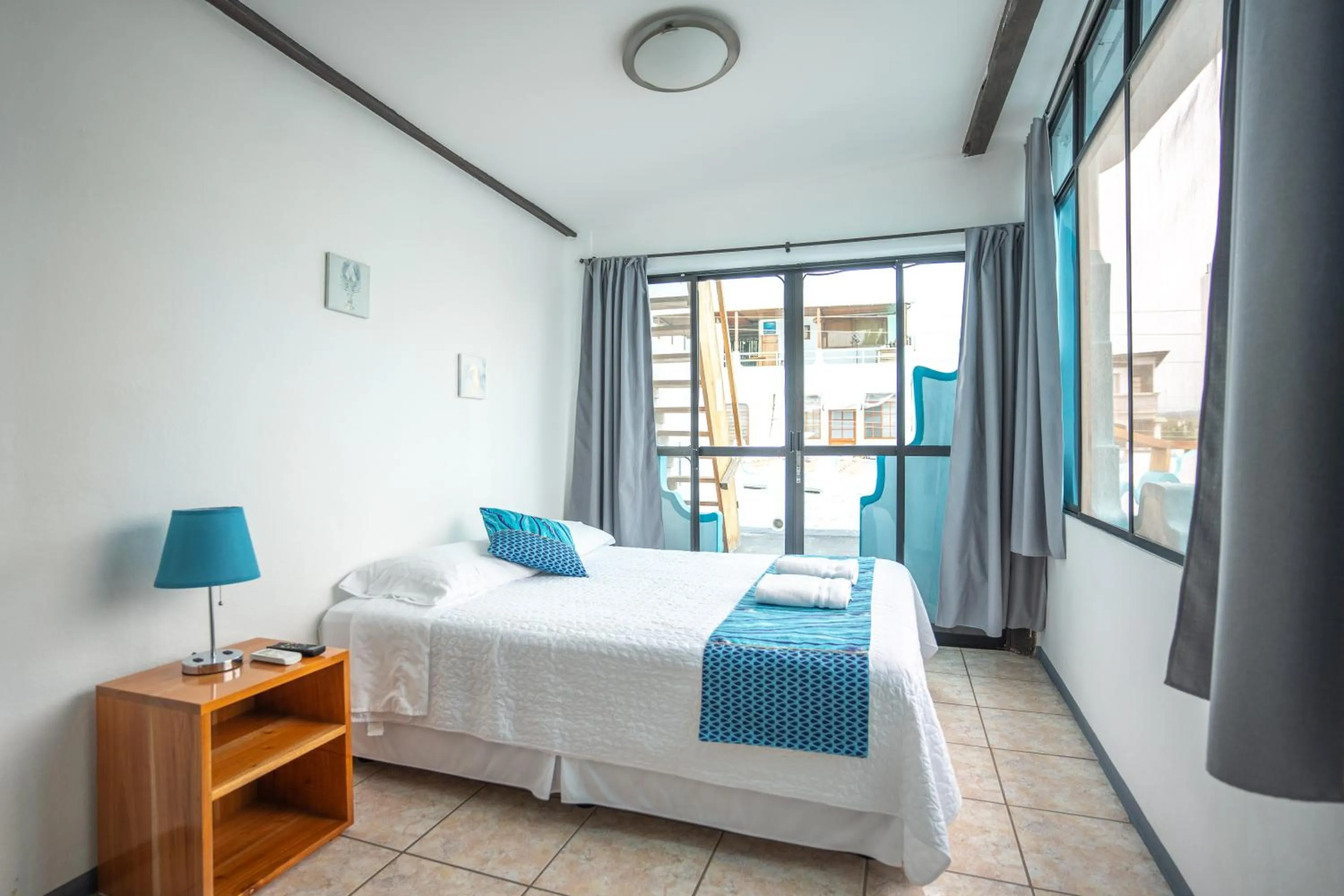 Bed in Maidith Galapagos Inn