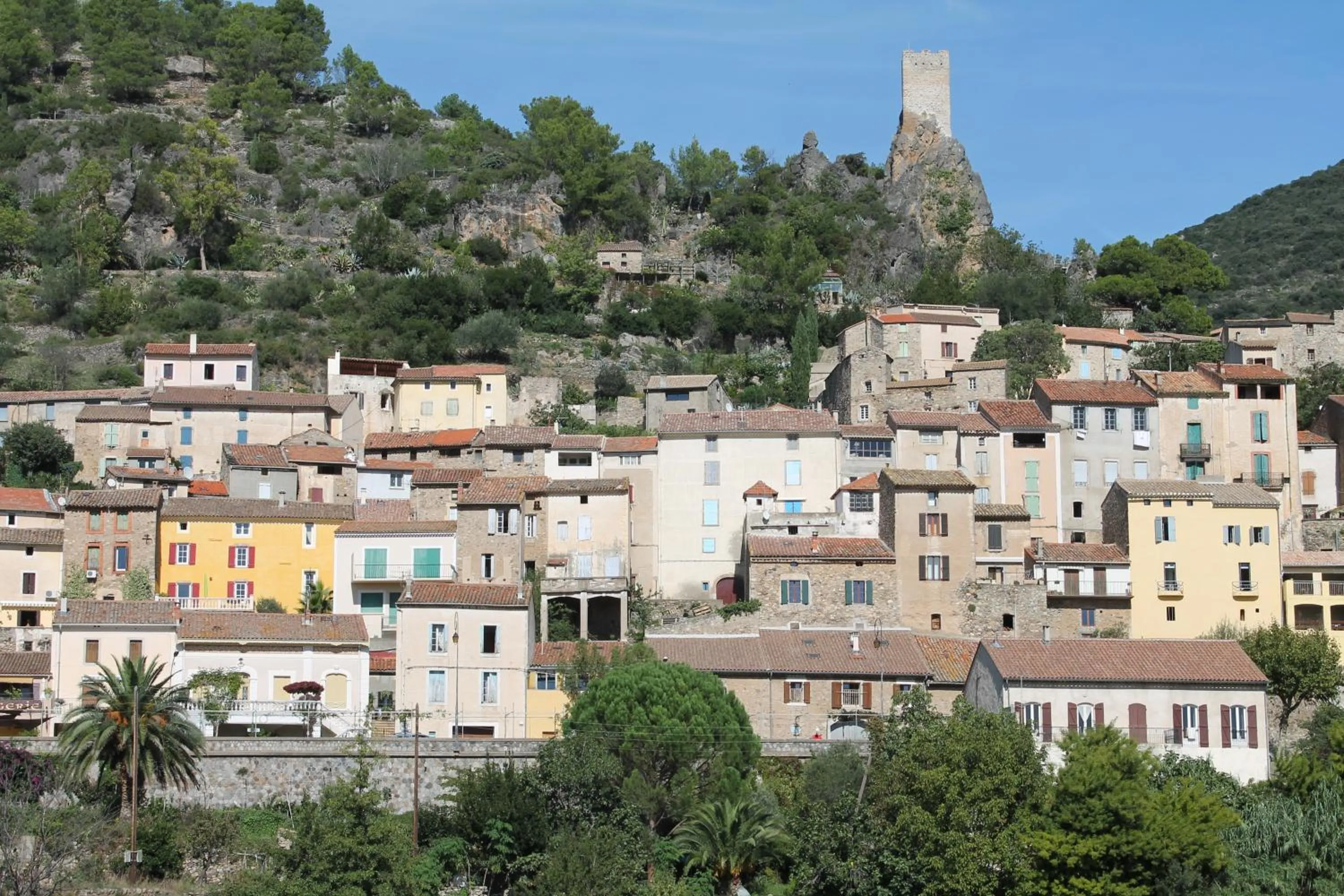 Area and facilities in La Souqueto