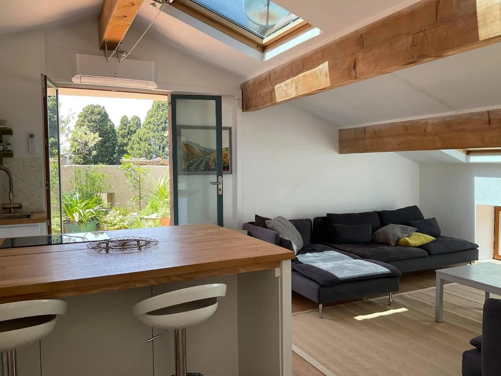 Seating area in La Souqueto