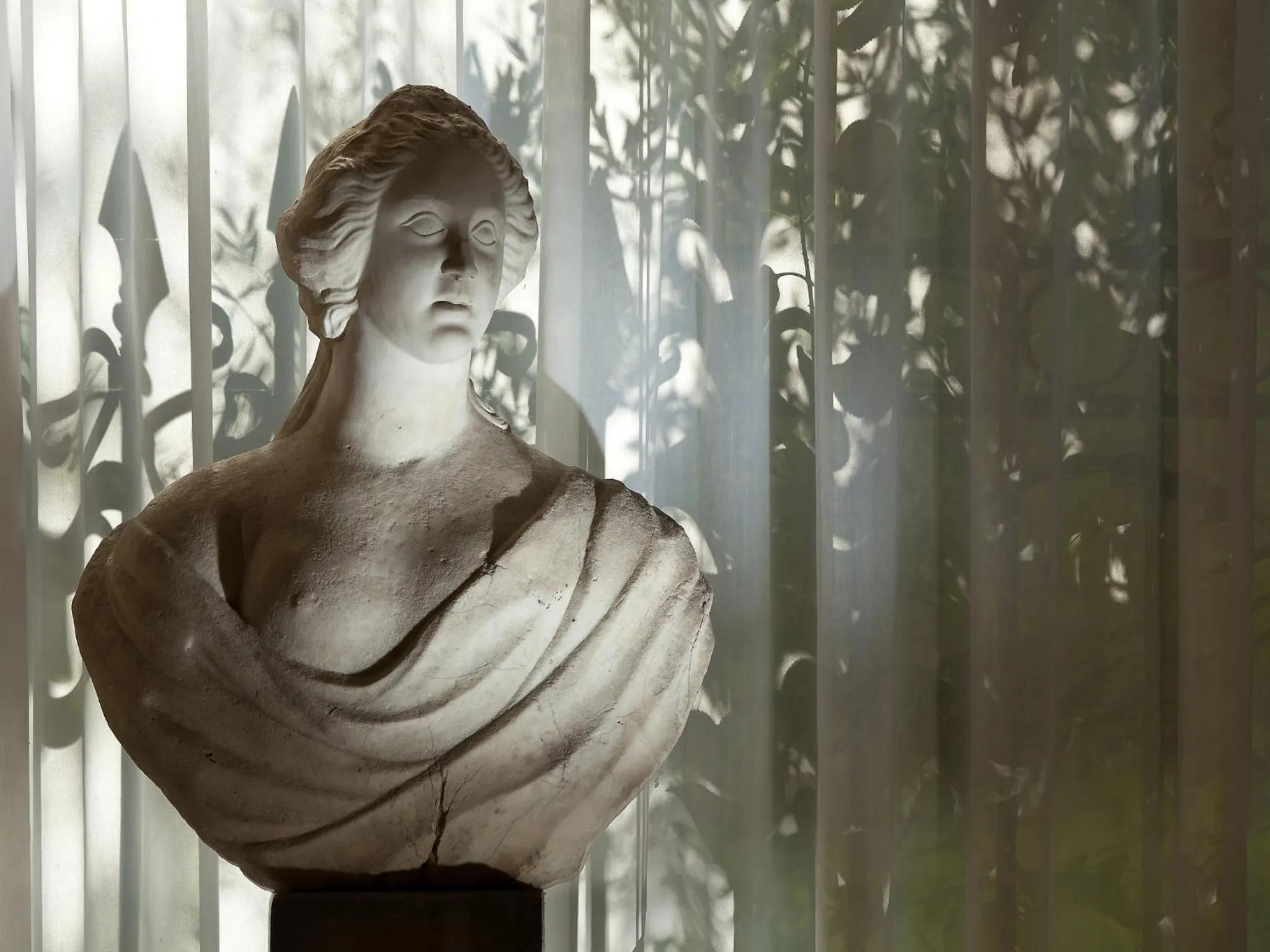 Communal lounge/ TV room in Punta Molino Beach Resort & Thermal Spa