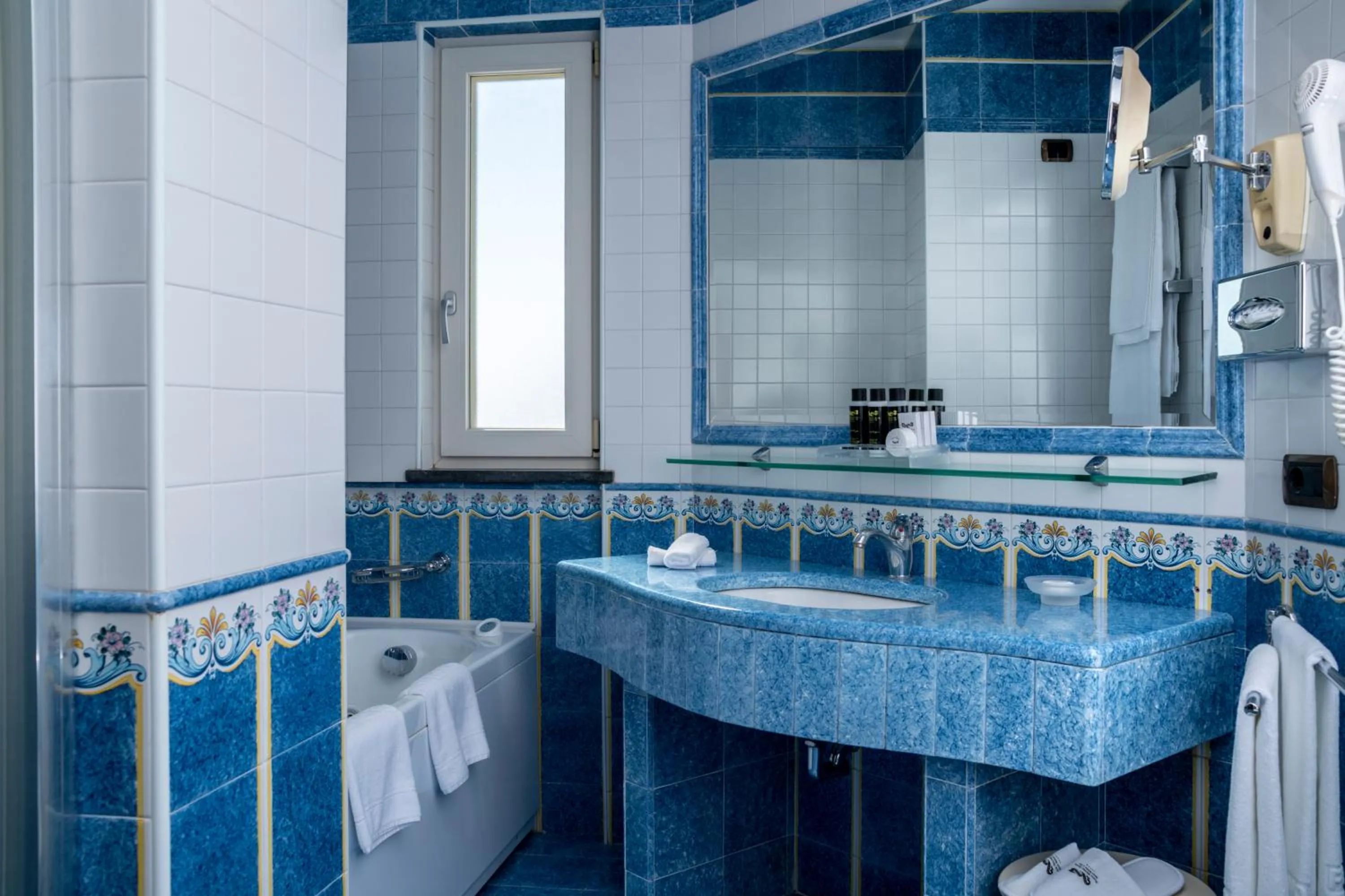 Bathroom in Punta Molino Beach Resort & Thermal Spa