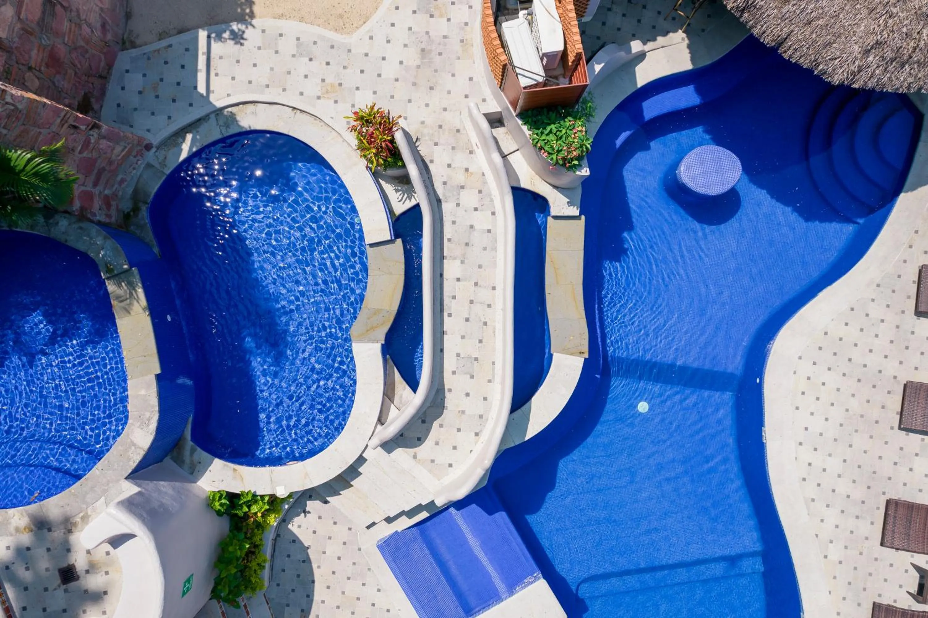 Swimming pool in Marcela Resort & Spa