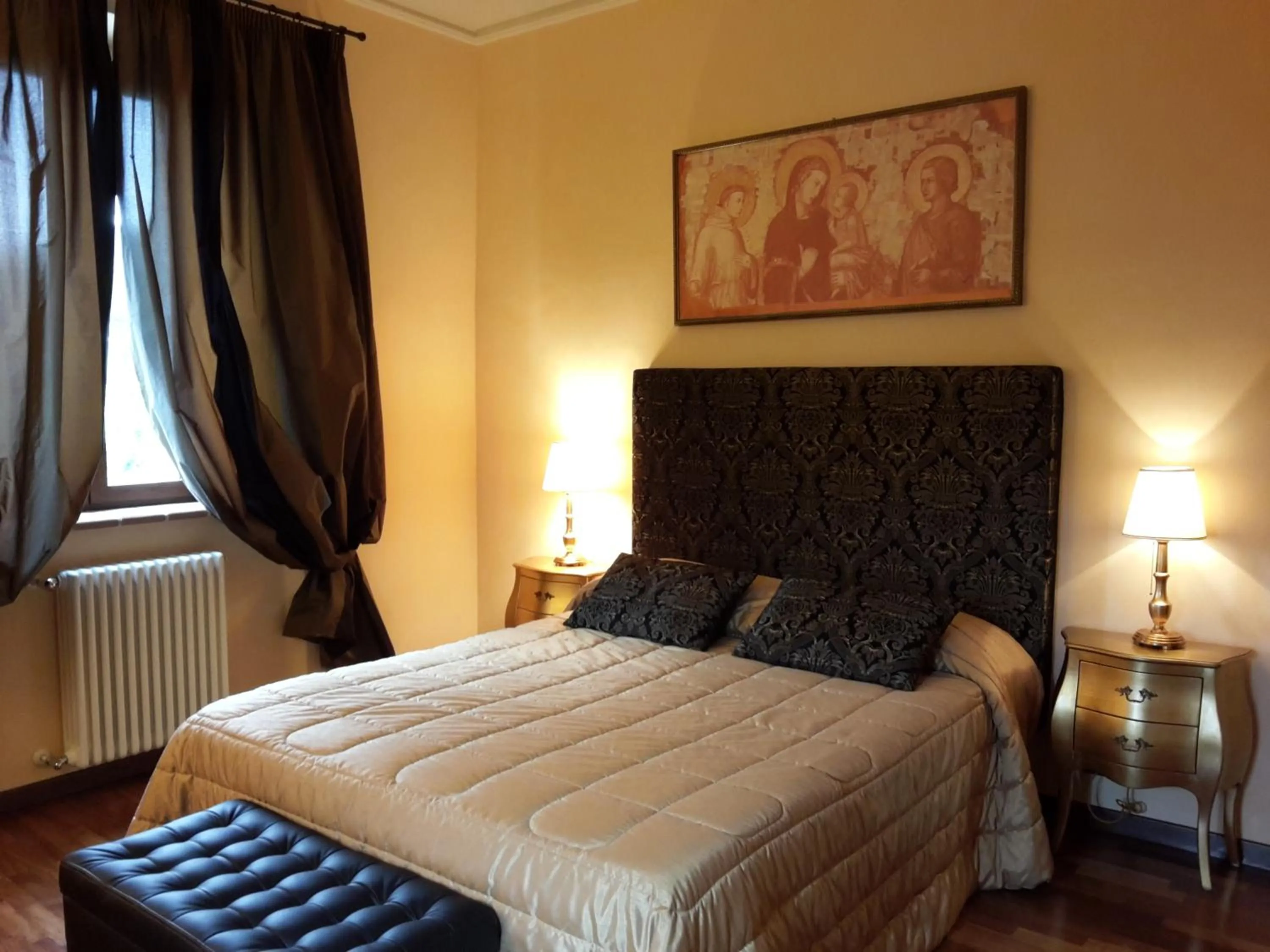 Bedroom, Bed in Castello Izzalini Todi Resort