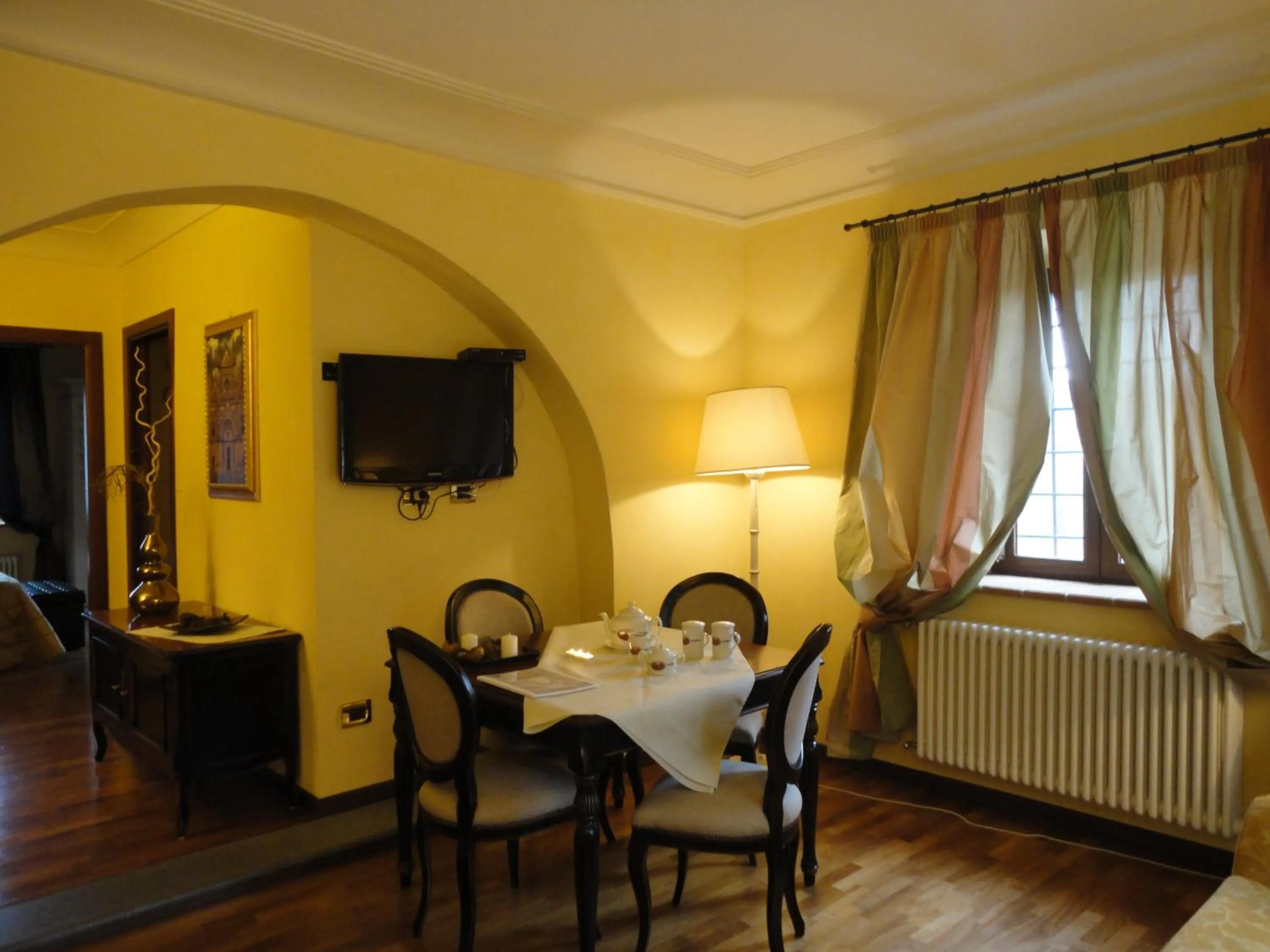 TV and multimedia in Castello Izzalini Todi Resort