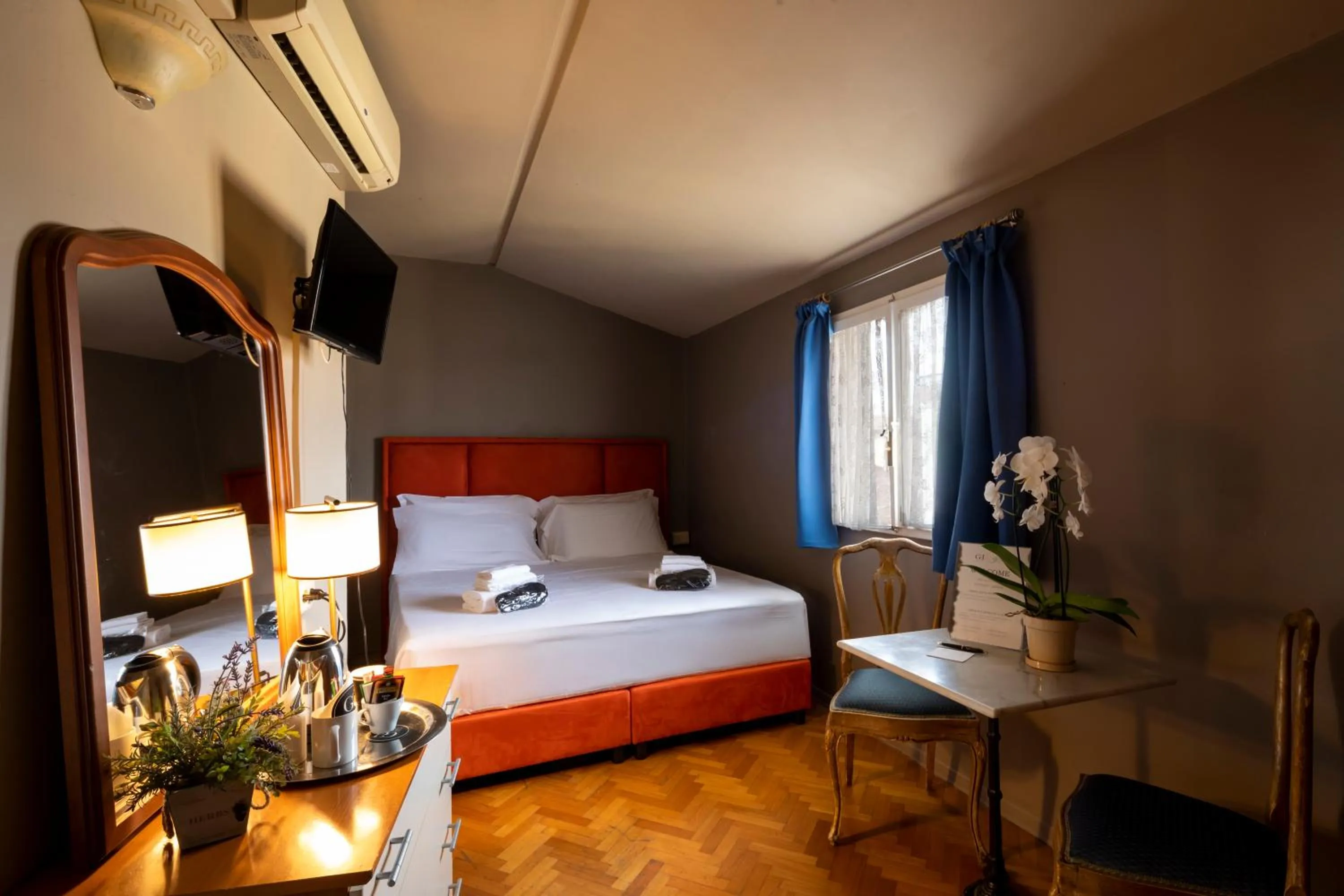 Photo of the whole room in "il Pitti" Soggiorno