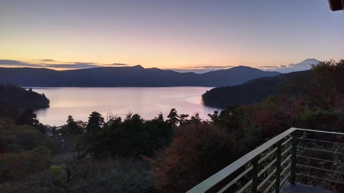 Lake view in VILLA HAKONE湖空